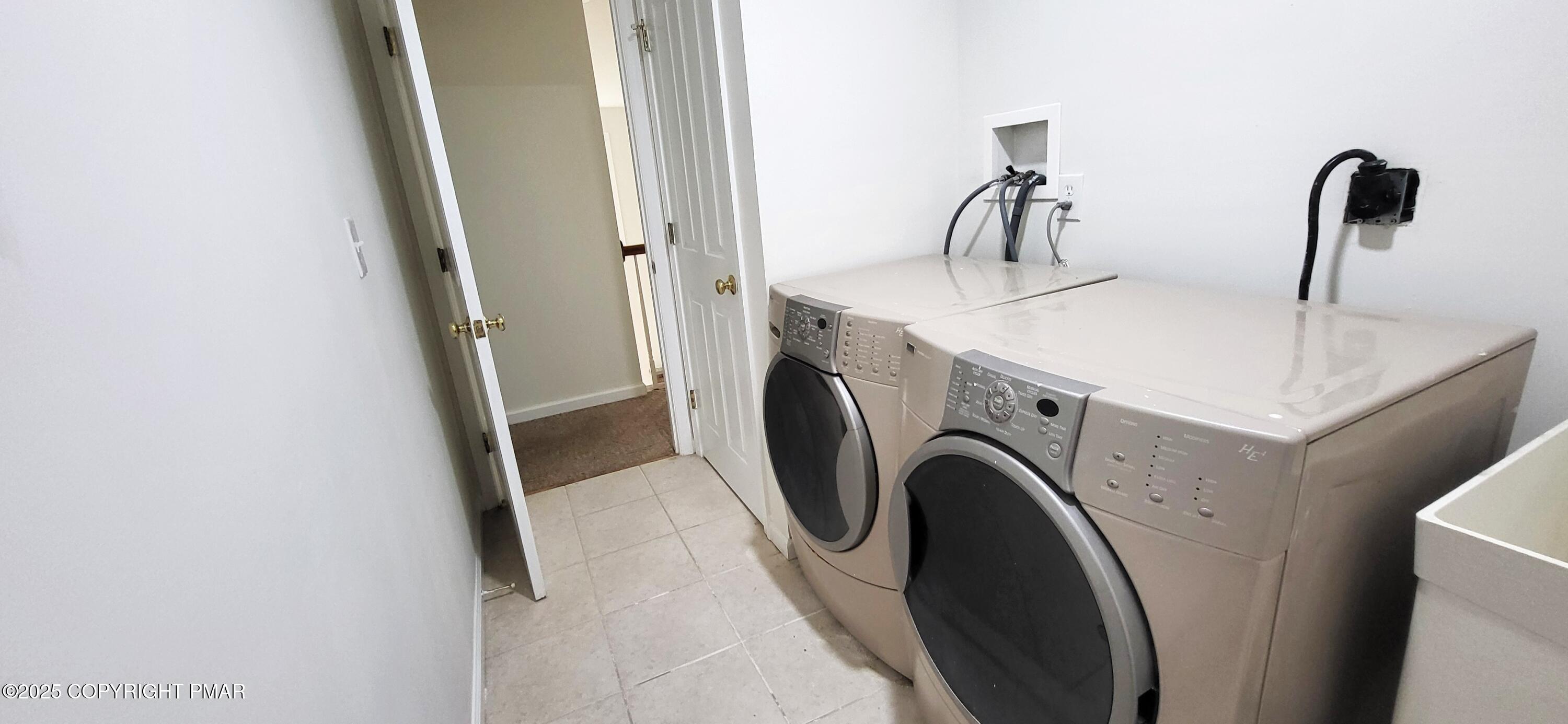 259 Great Bear Way Road, East Stroudsburg