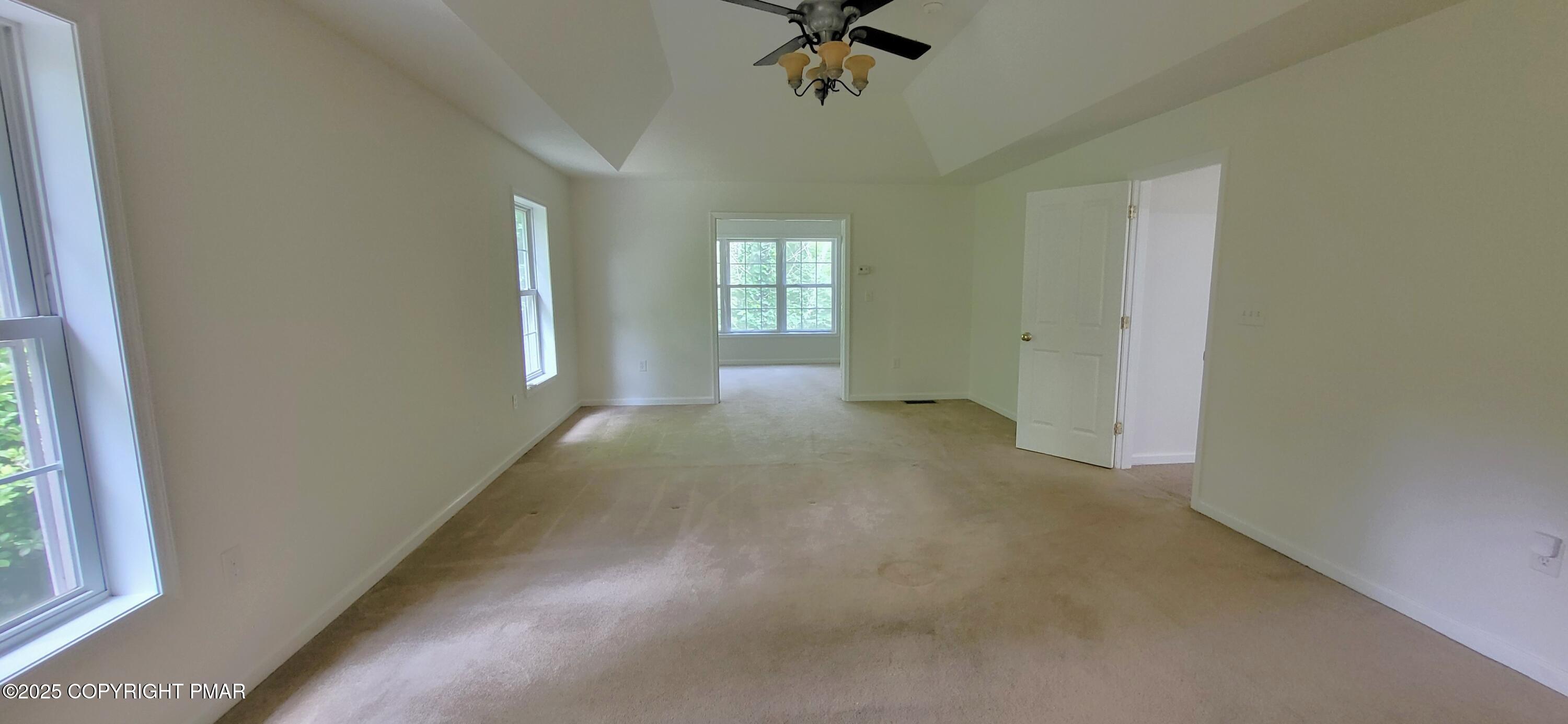 259 Great Bear Way Road, East Stroudsburg