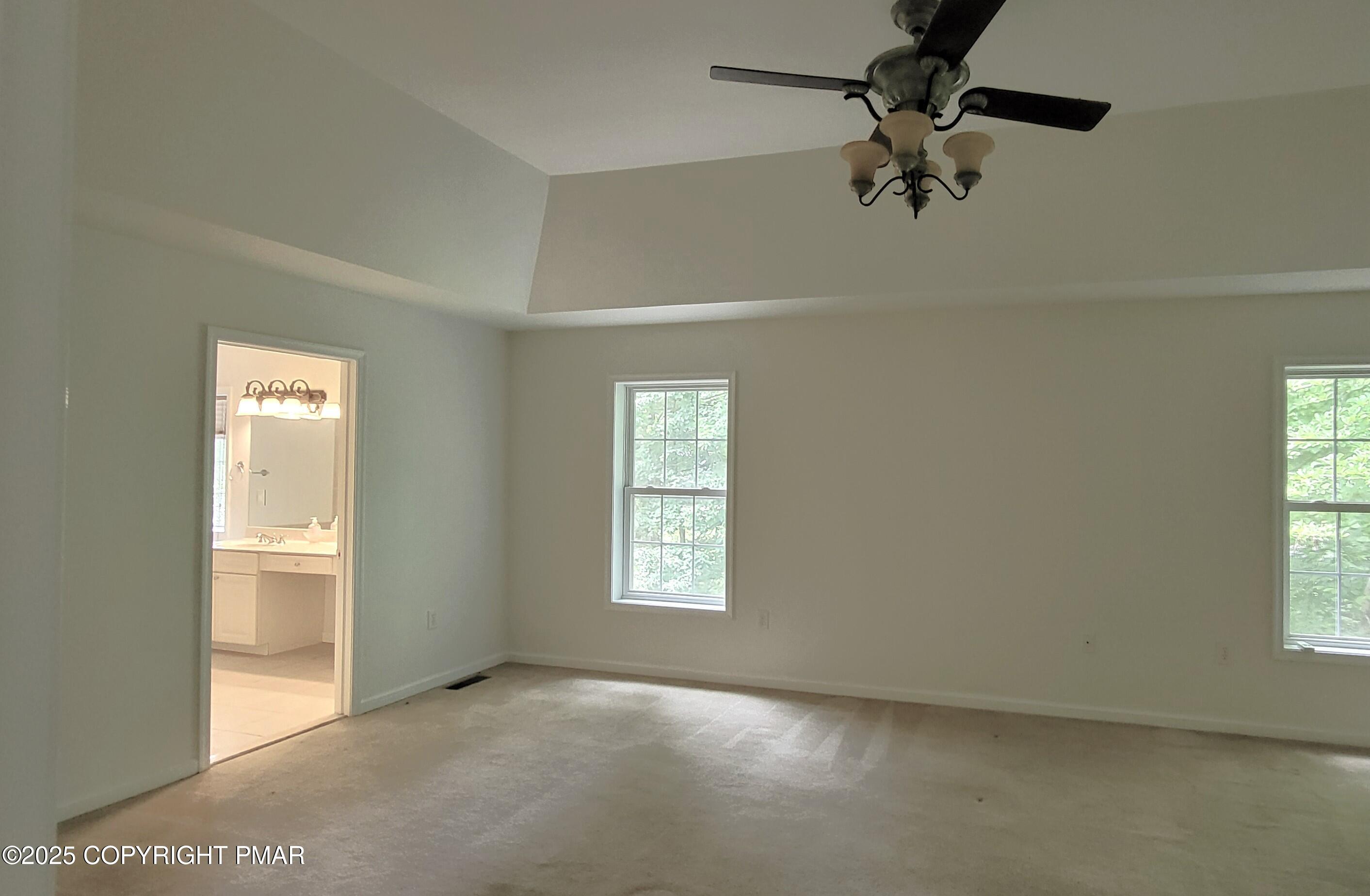 259 Great Bear Way Road, East Stroudsburg