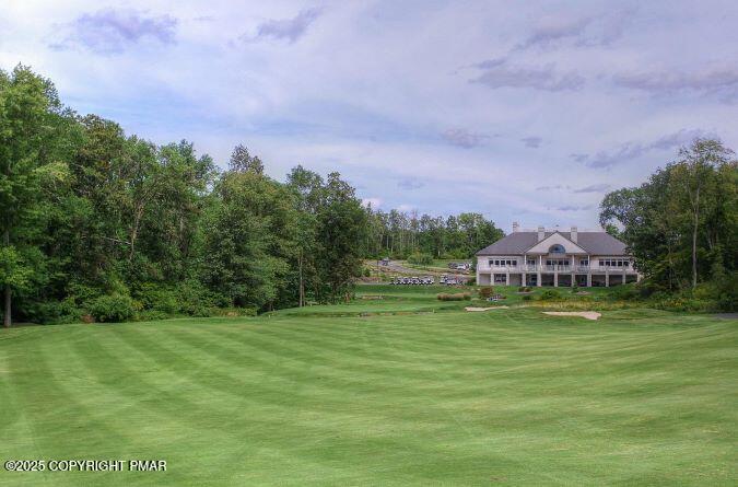 259 Great Bear Way Road, East Stroudsburg