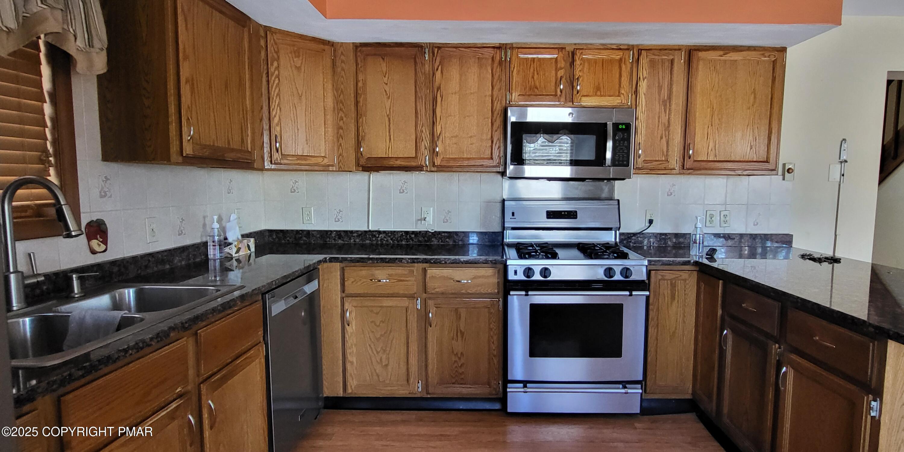 6116 Braintree Court