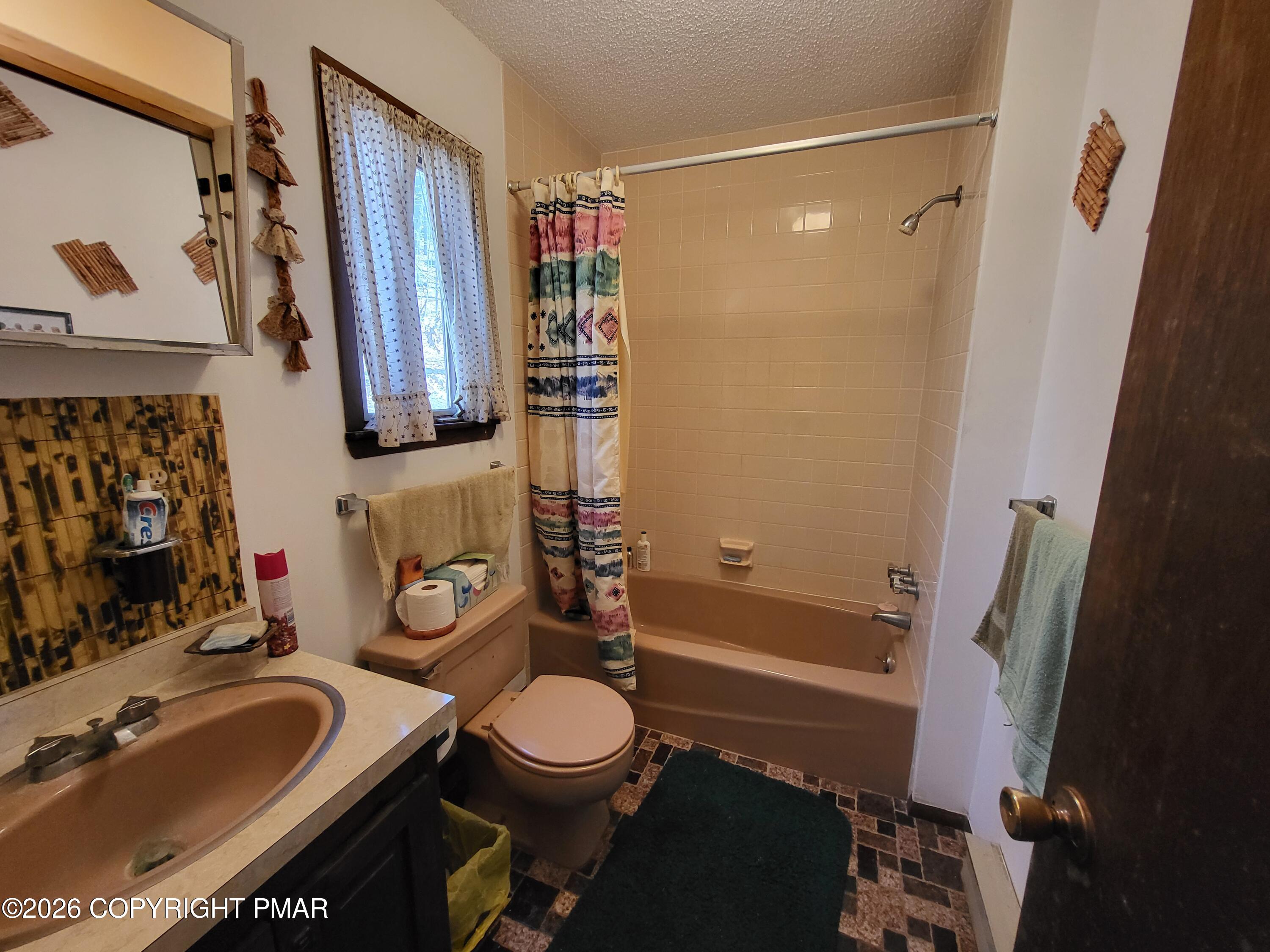 1006 Hamstead Road