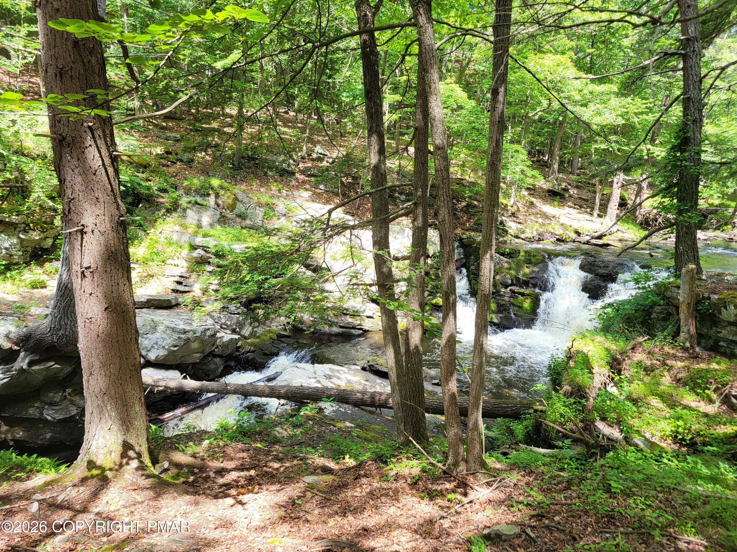 Lot - 1761 Woodbridge Drive E