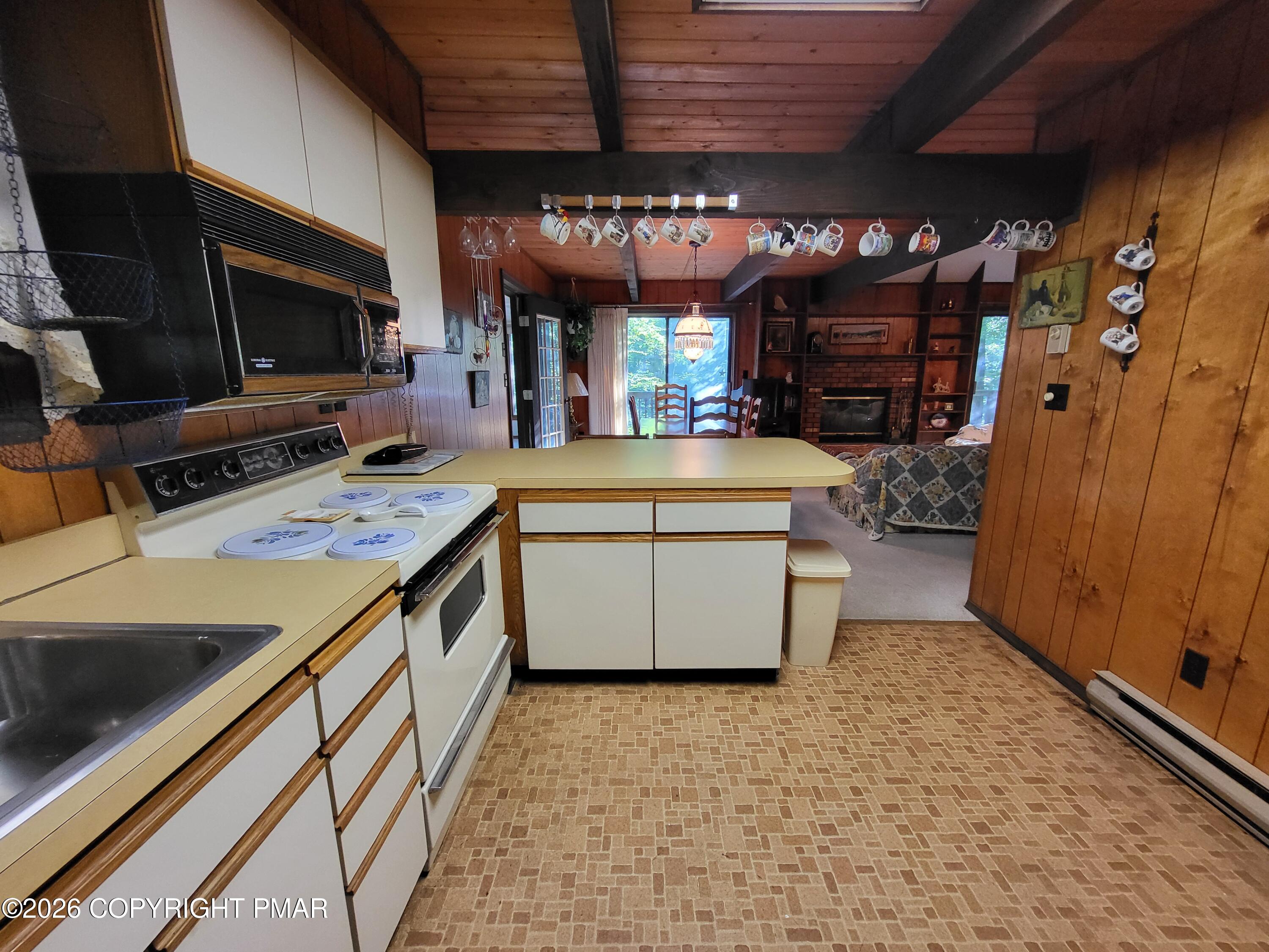 6384 Decker Road