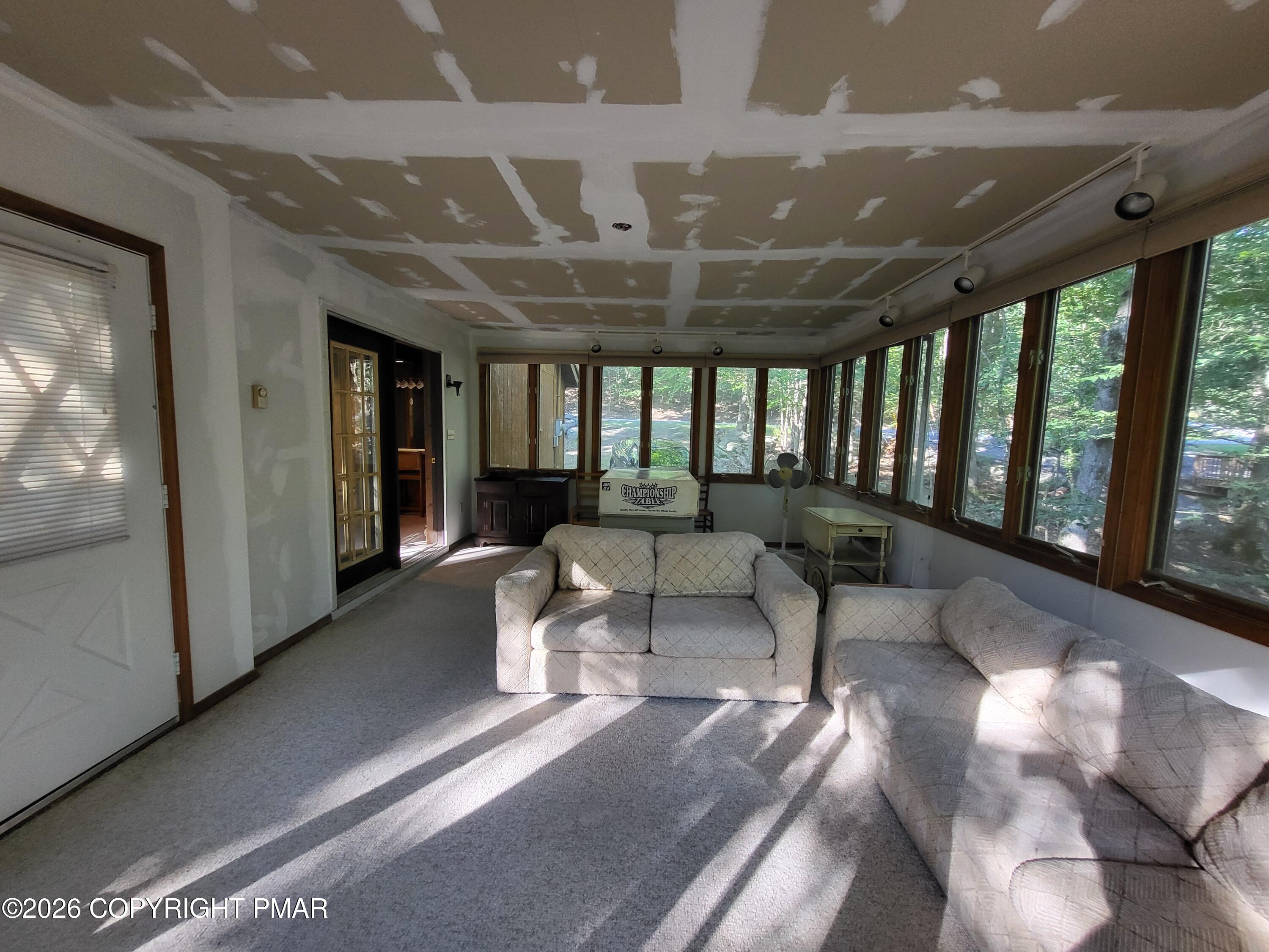 6384 Decker Road