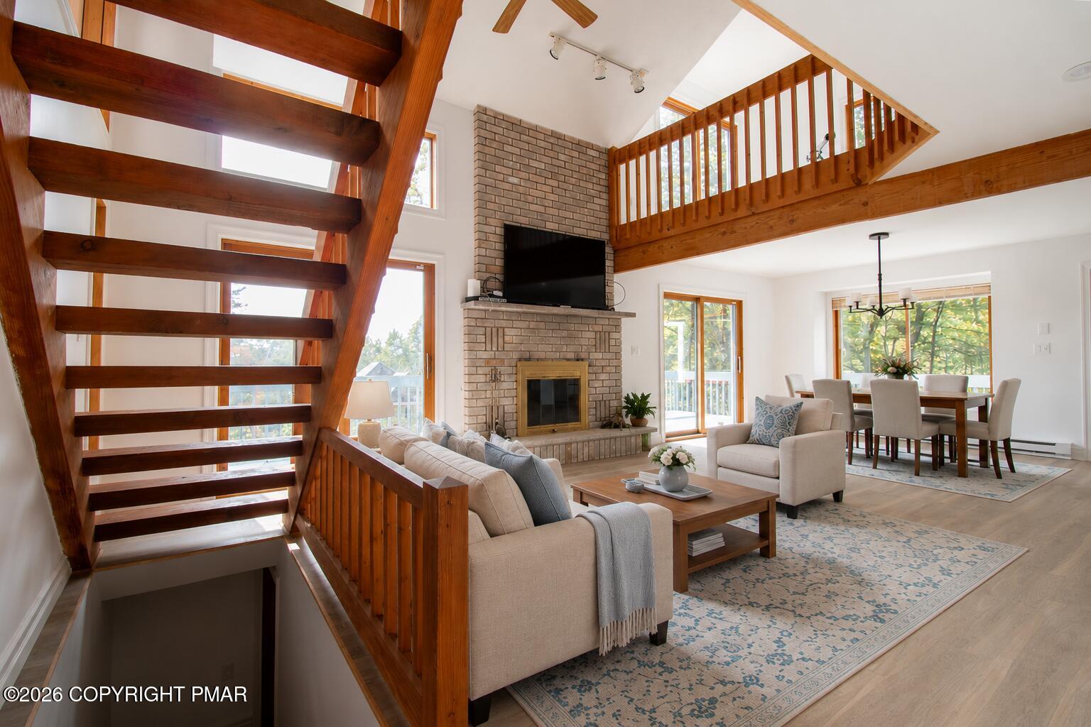 1142 Yorkshire Lane