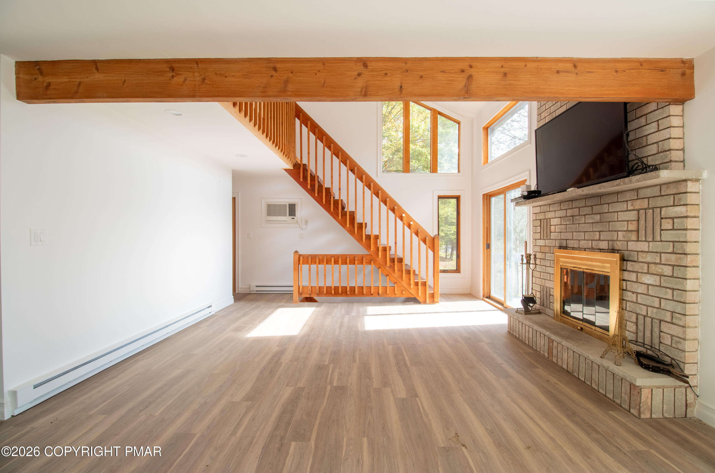 1142 Yorkshire Lane