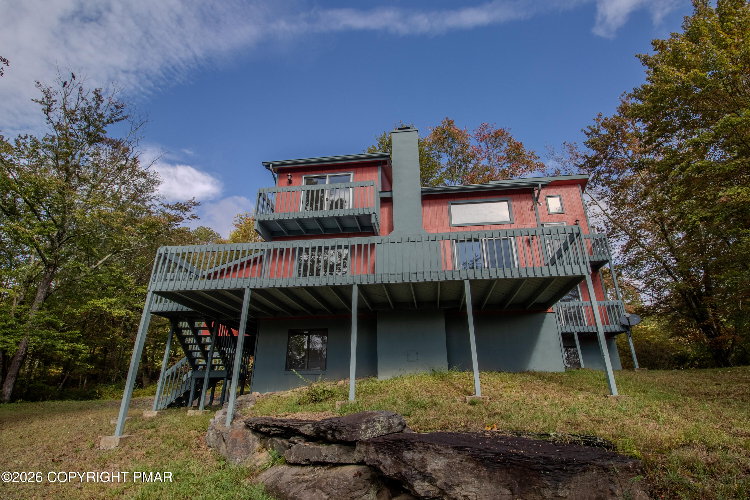 1142 Yorkshire Lane
