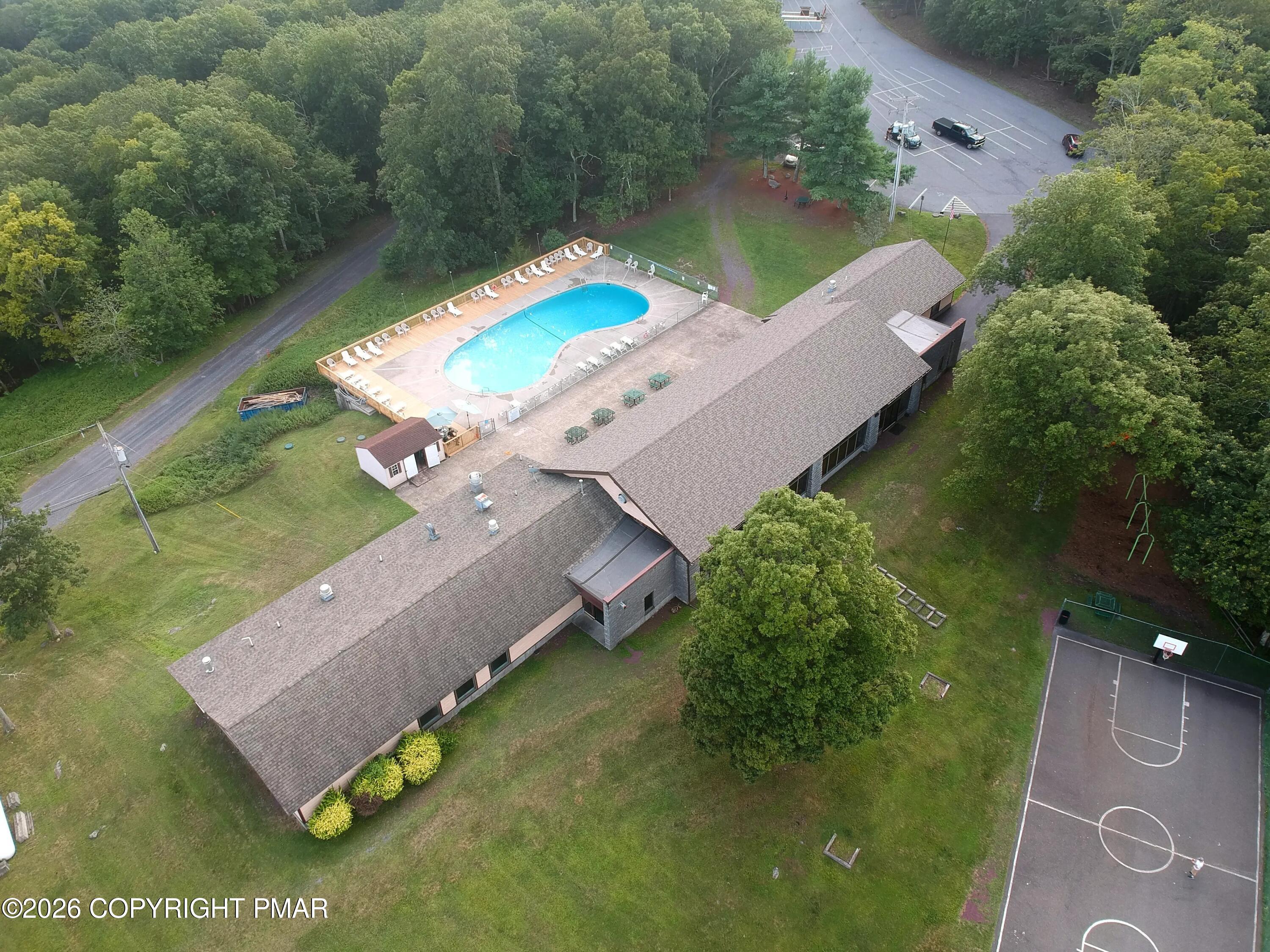 548 Clubhouse Drive