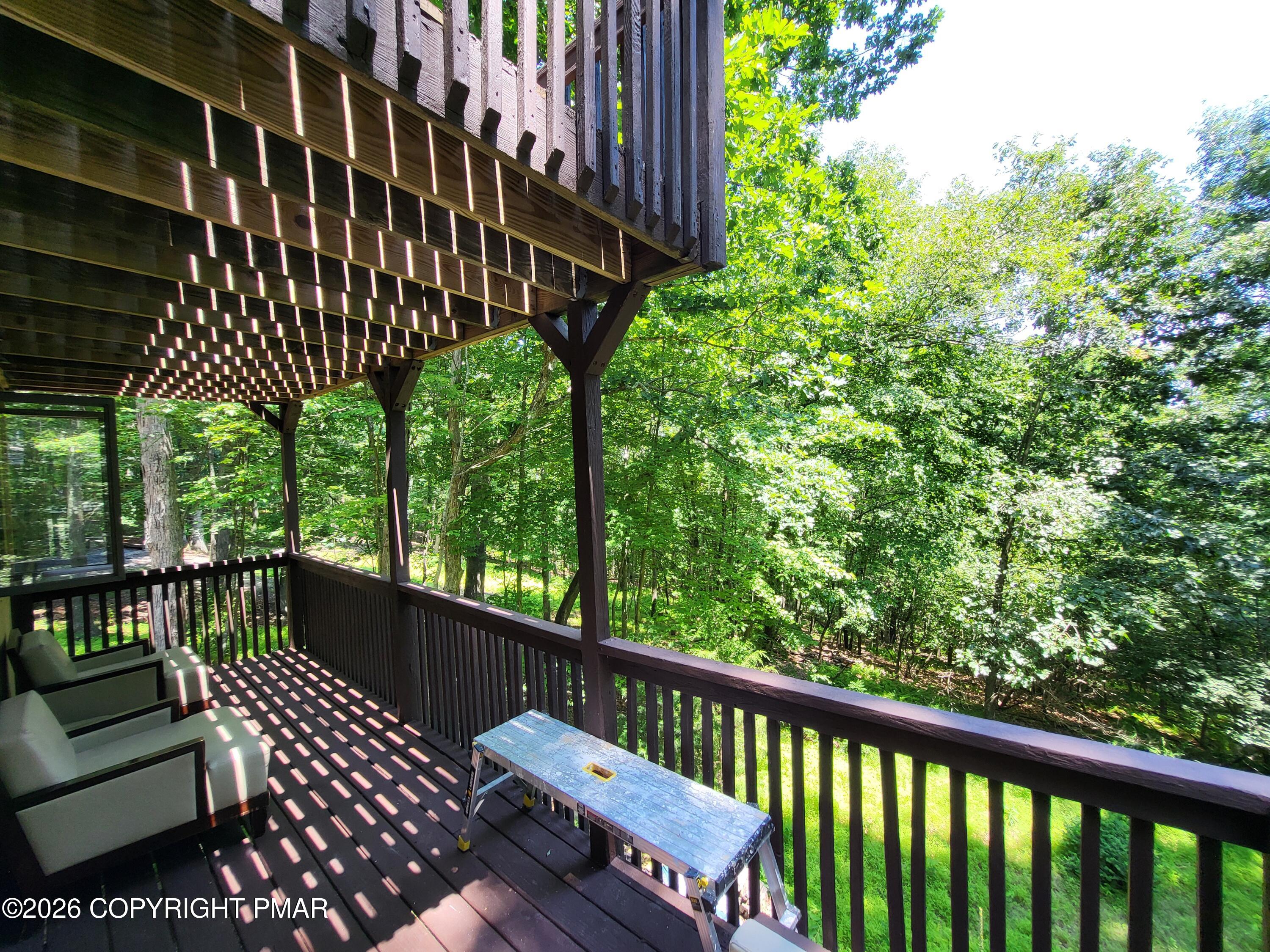 548 Clubhouse Drive