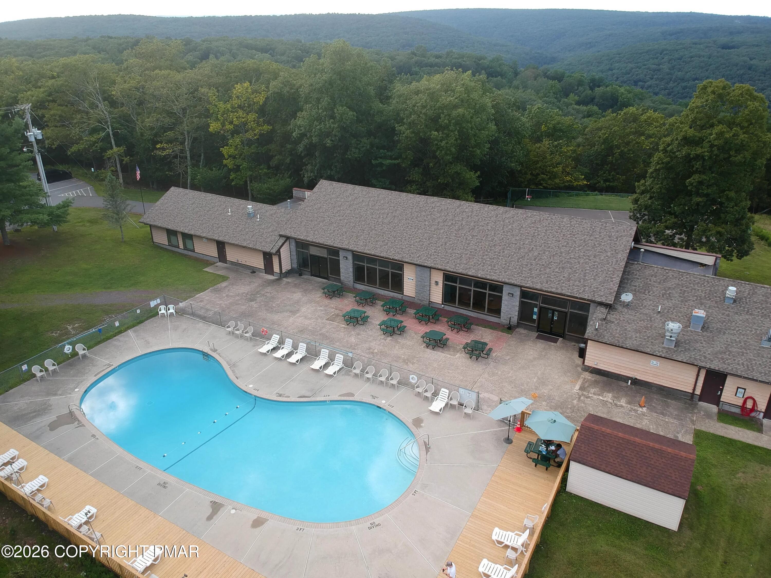 548 Clubhouse Drive