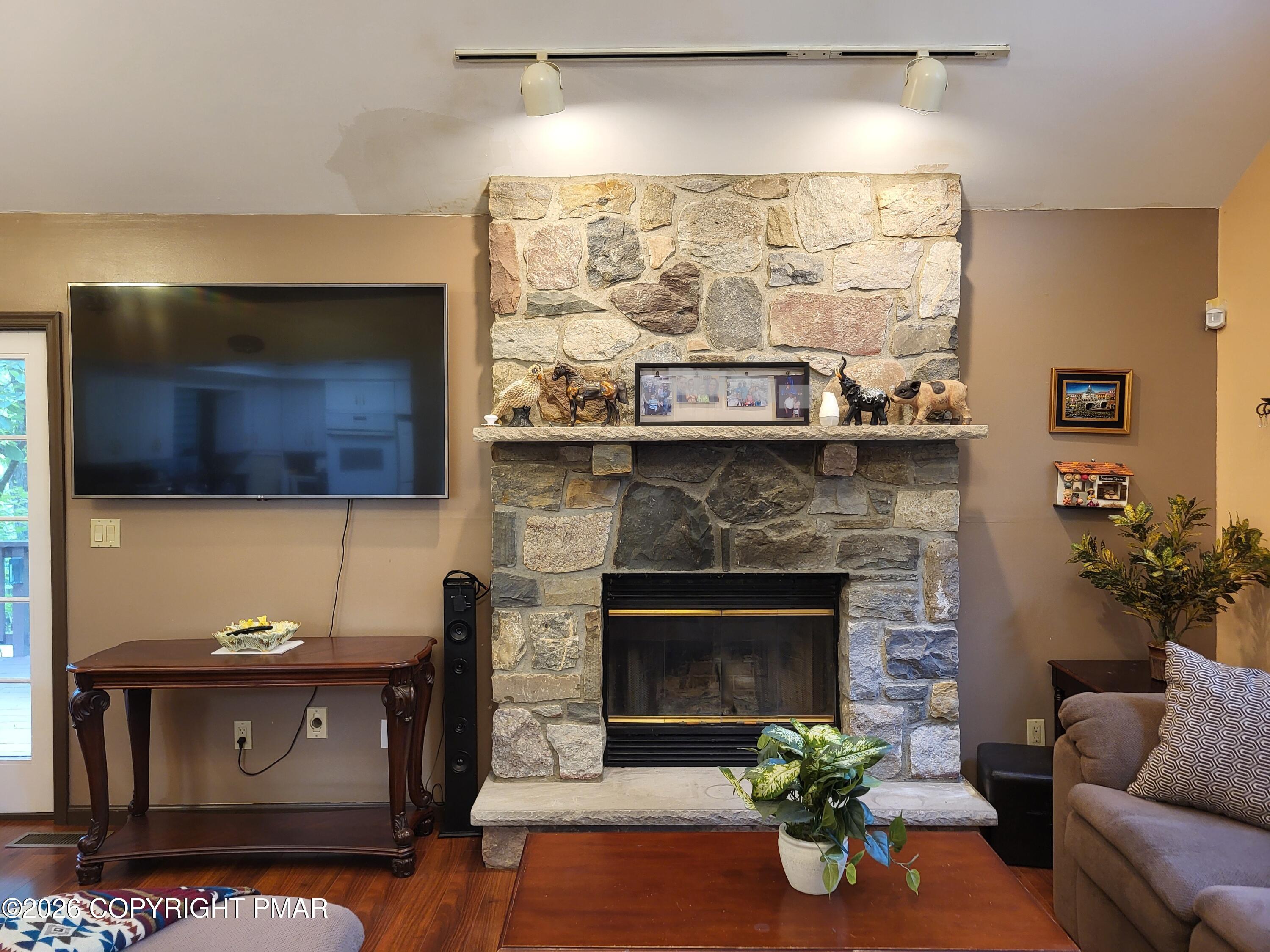 3233 Windermere Drive