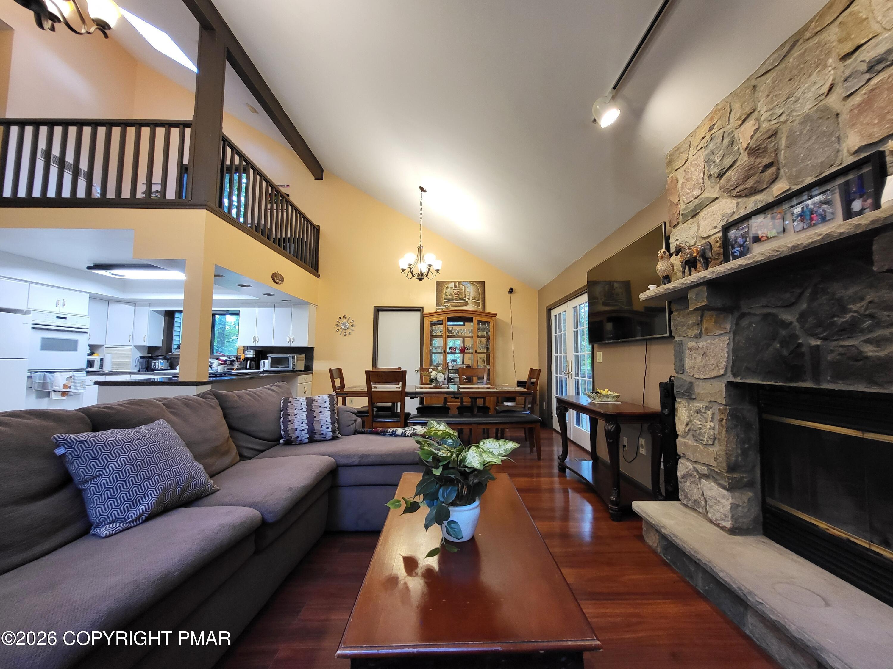 3233 Windermere Drive