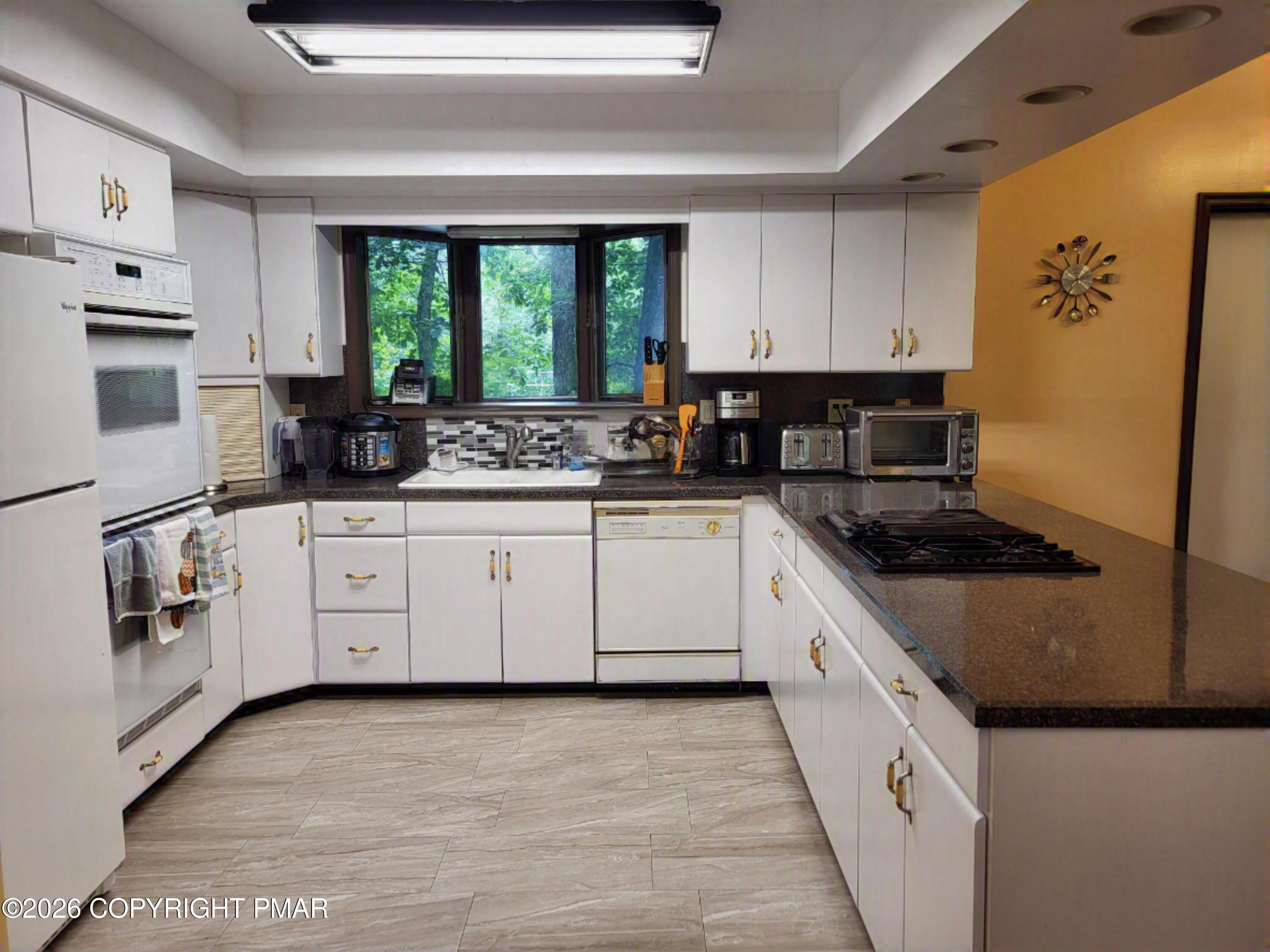 3233 Windermere Drive
