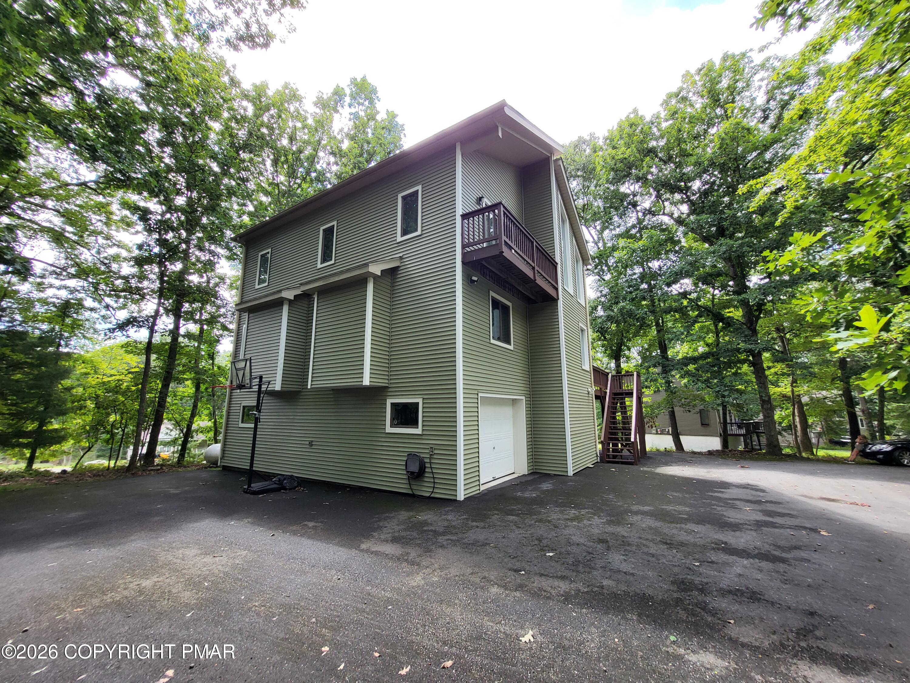 3233 Windermere Drive