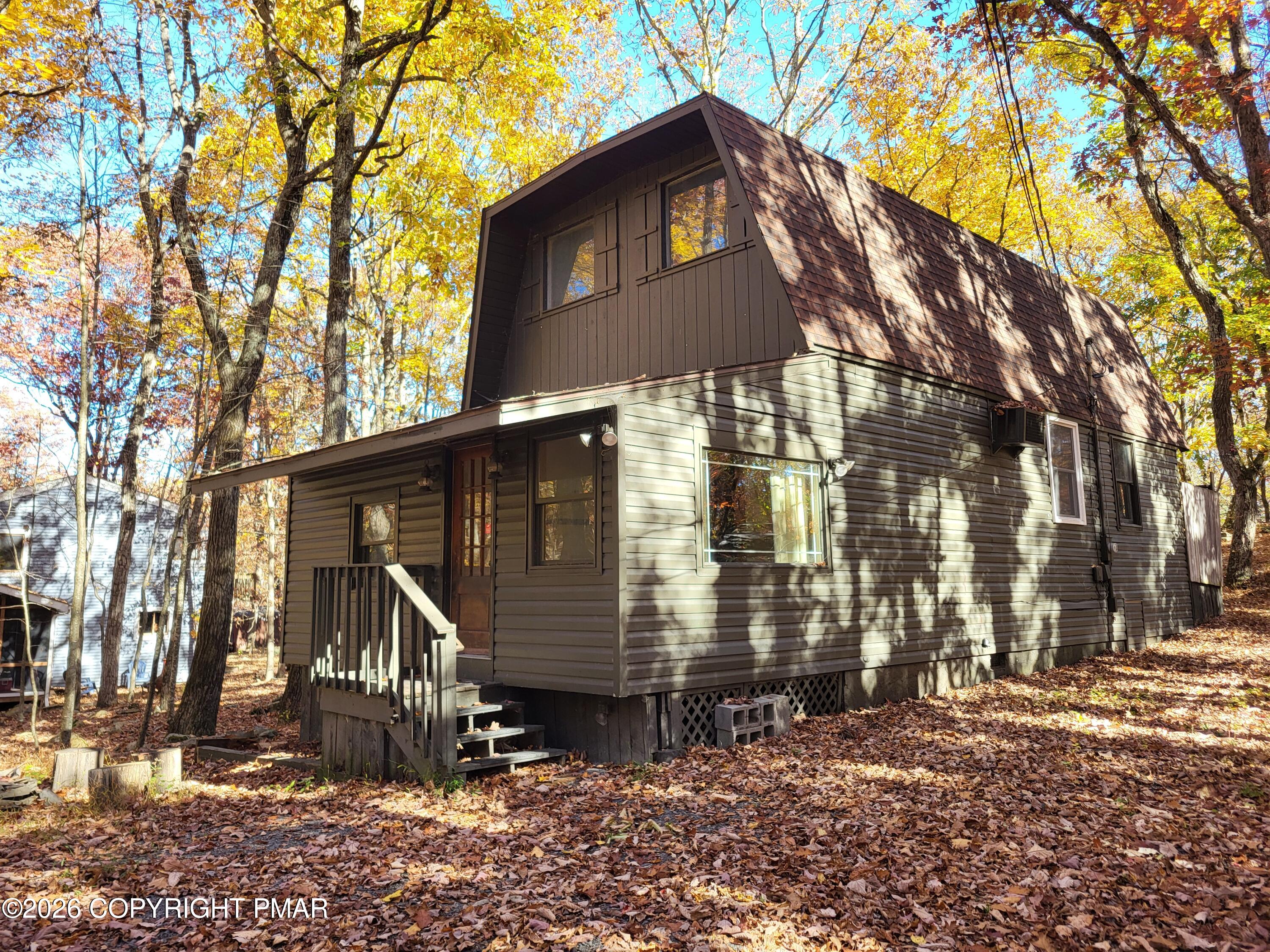 169 Saunders Drive Bushkill PA