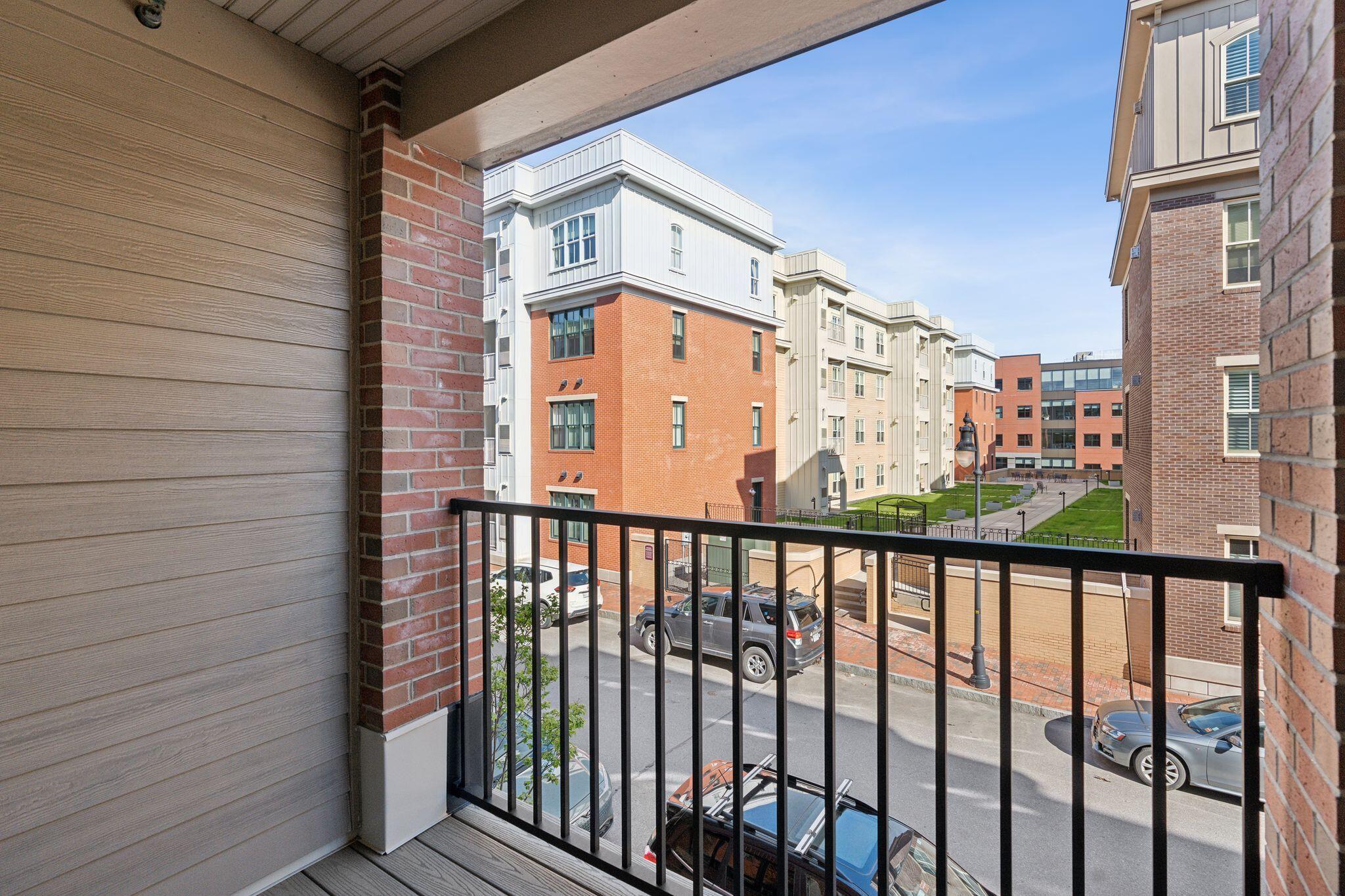 113 Newbury Street, 105