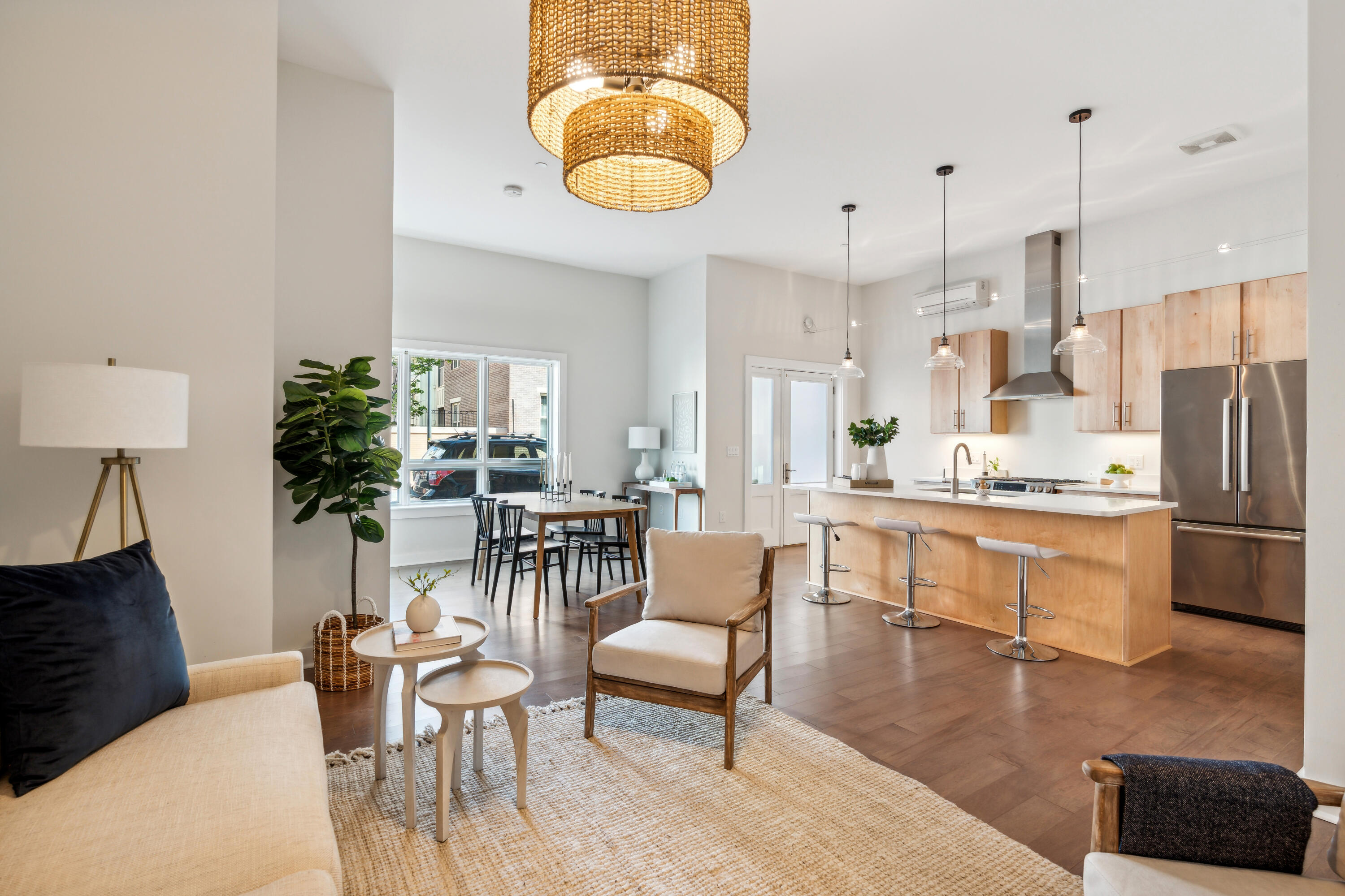 113 Newbury Street, 105