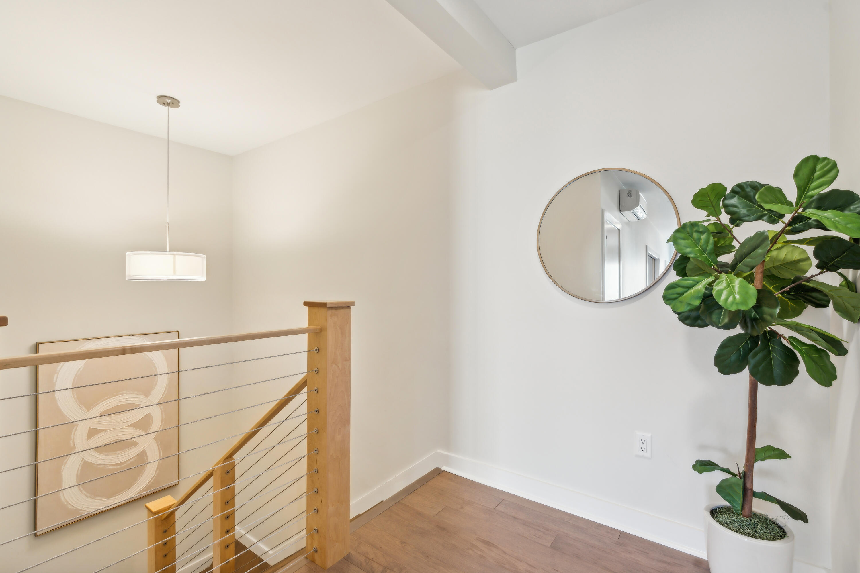 113 Newbury Street, 105