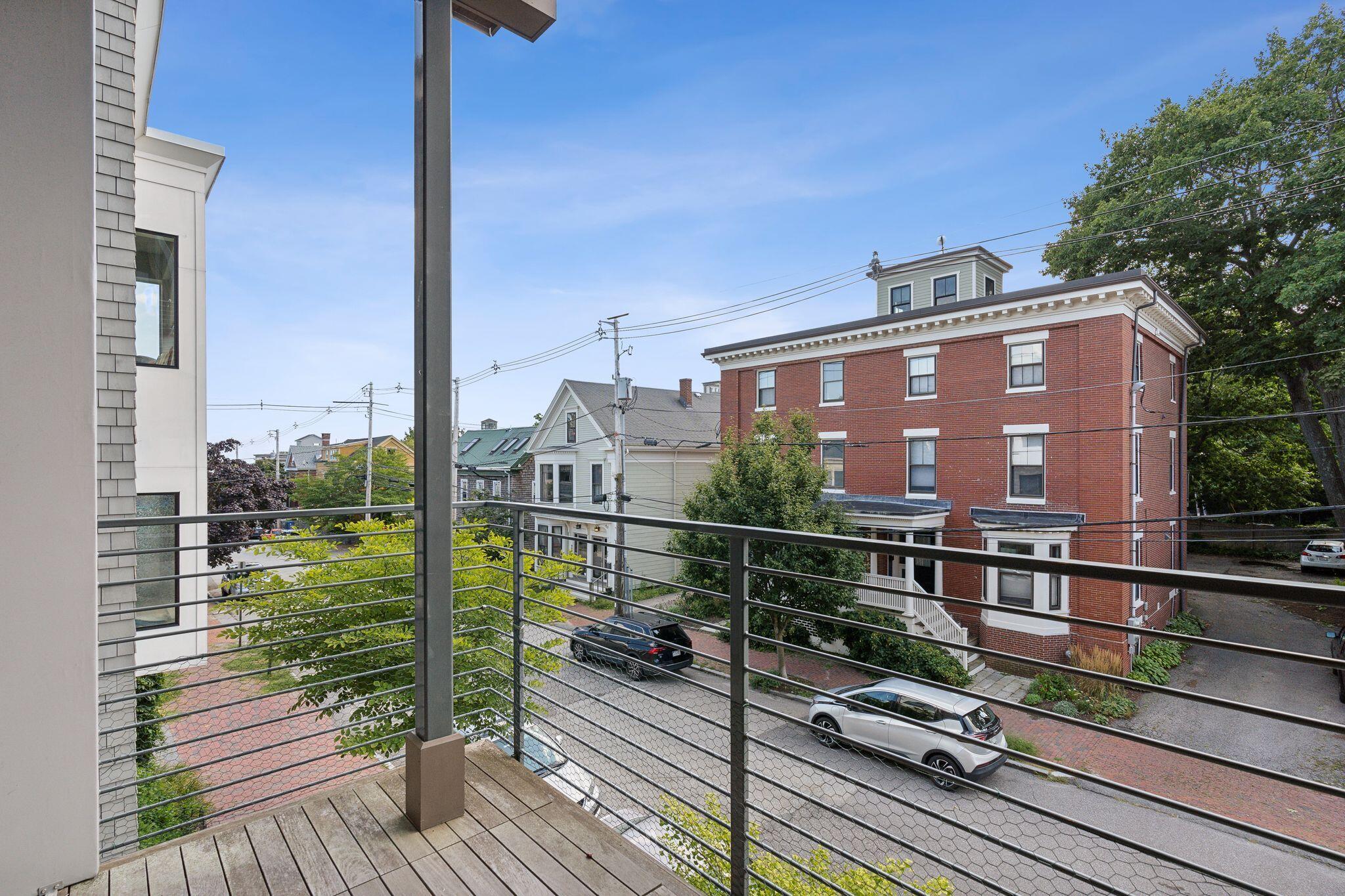 118 Congress Street, 203