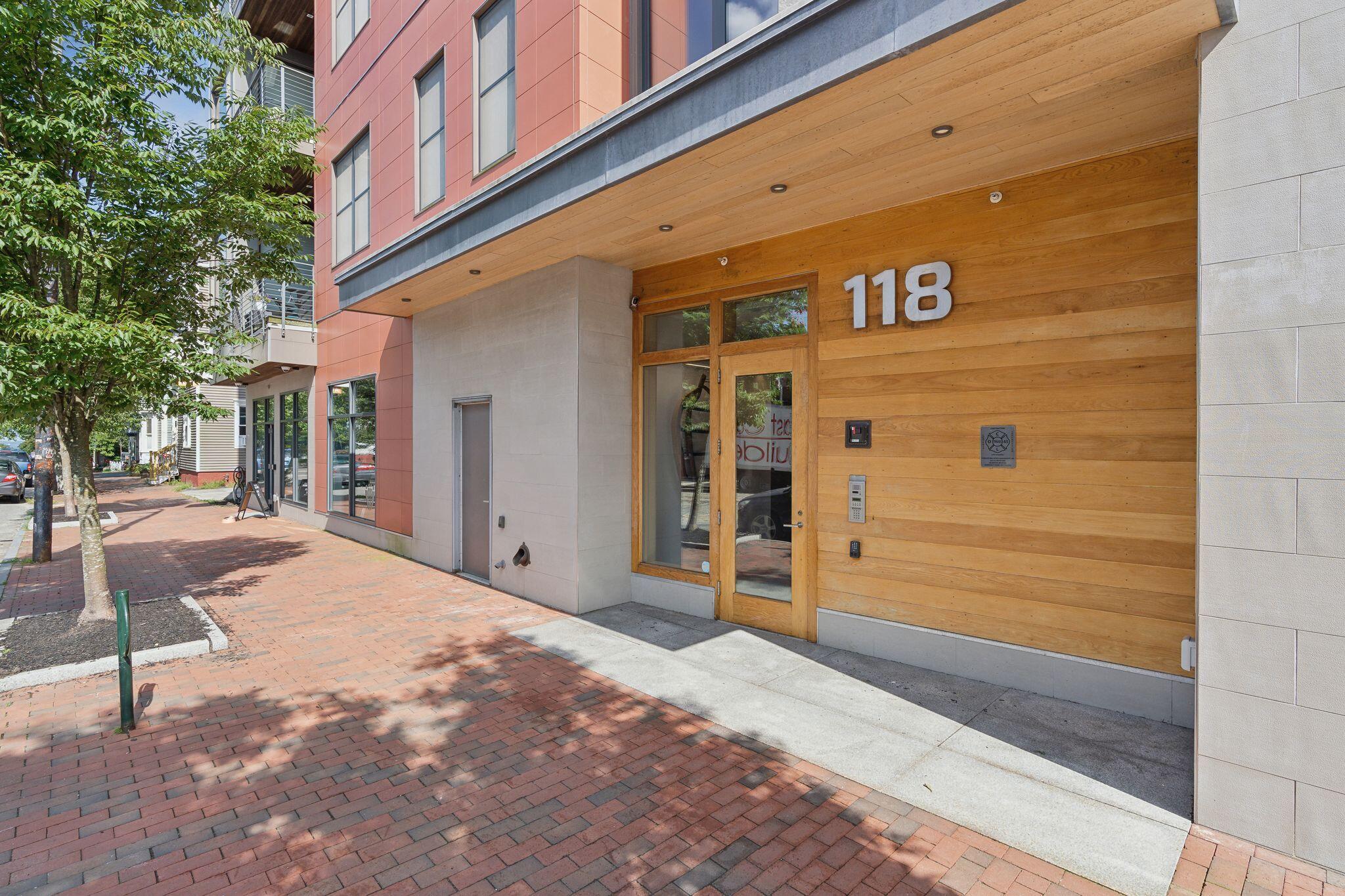 118 Congress Street, 203