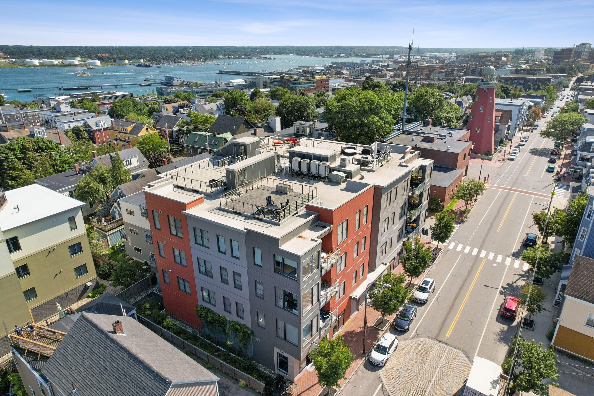 118 Congress Street, 203