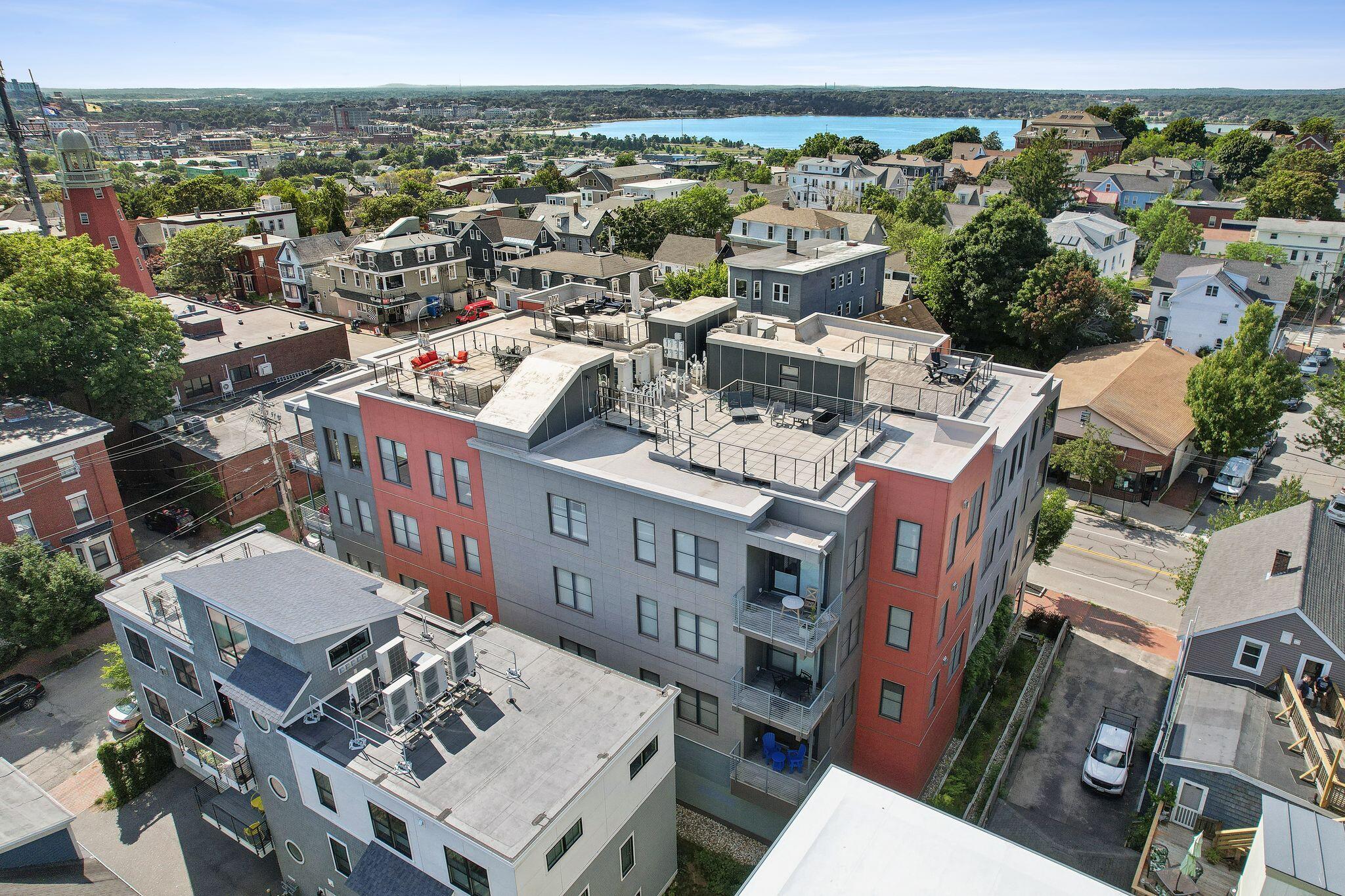 118 Congress Street, 203