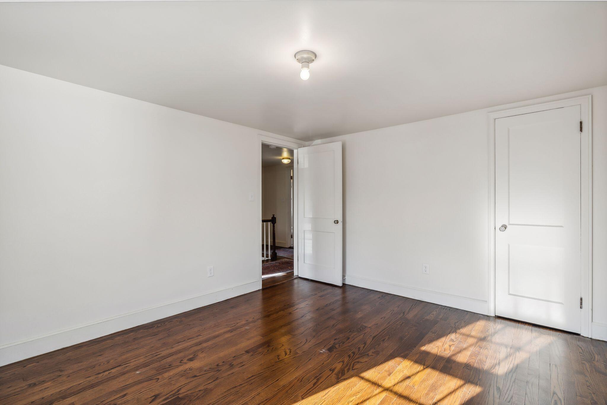 411 Woodford Street
