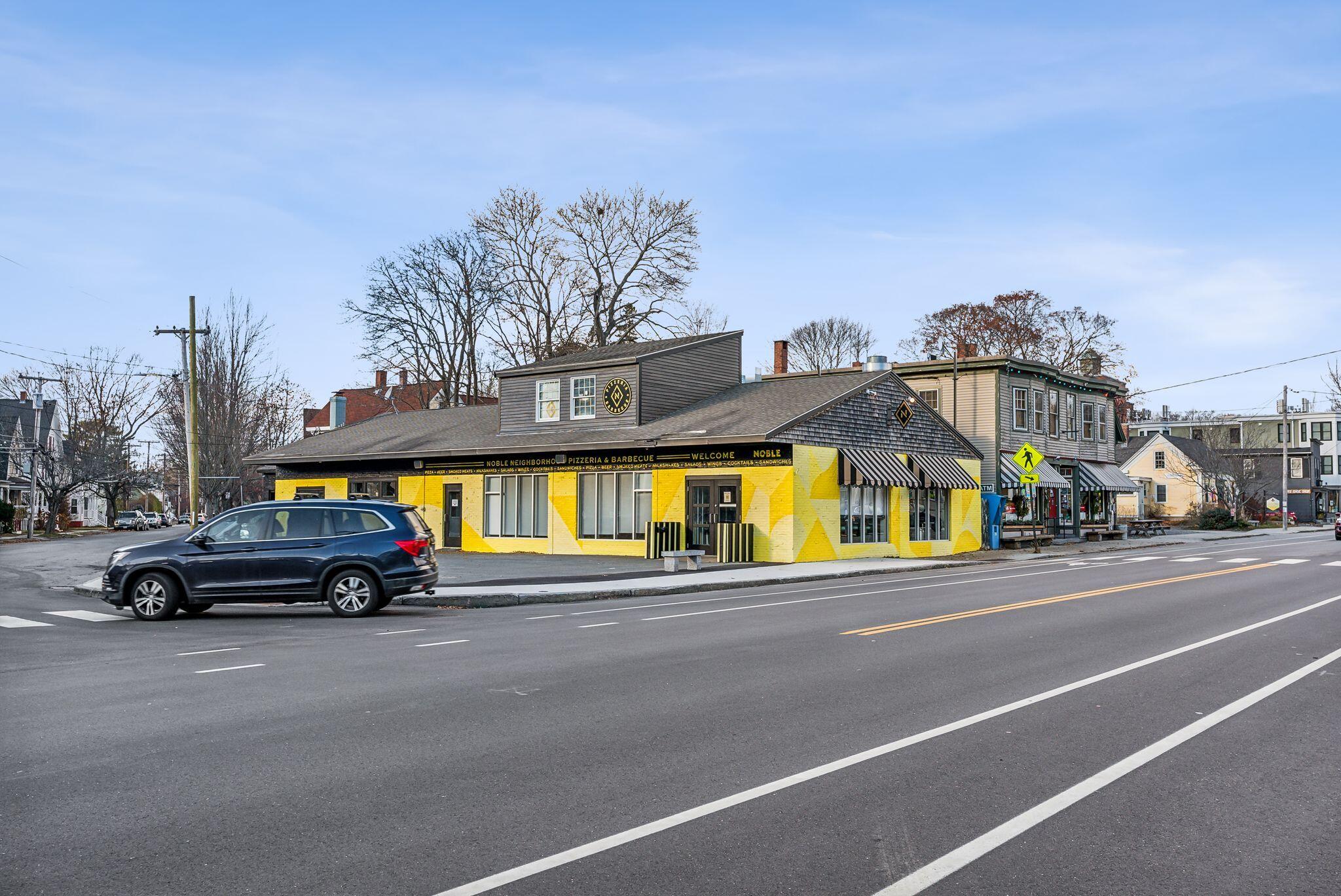 411 Woodford Street