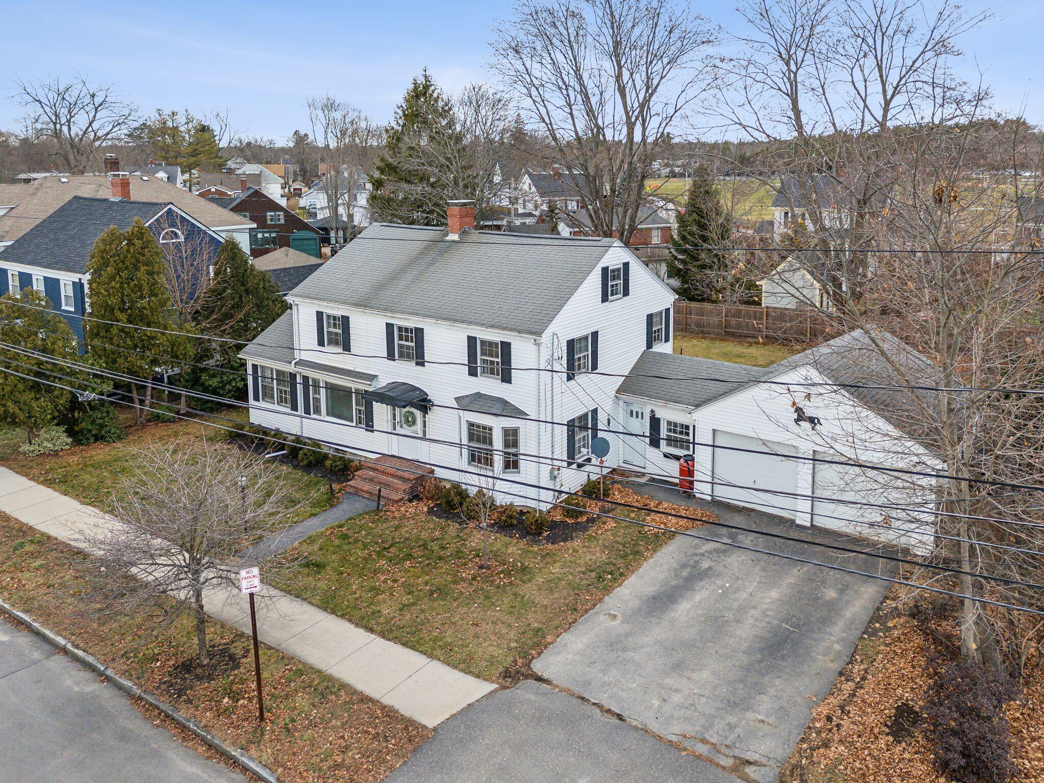 411 Woodford Street