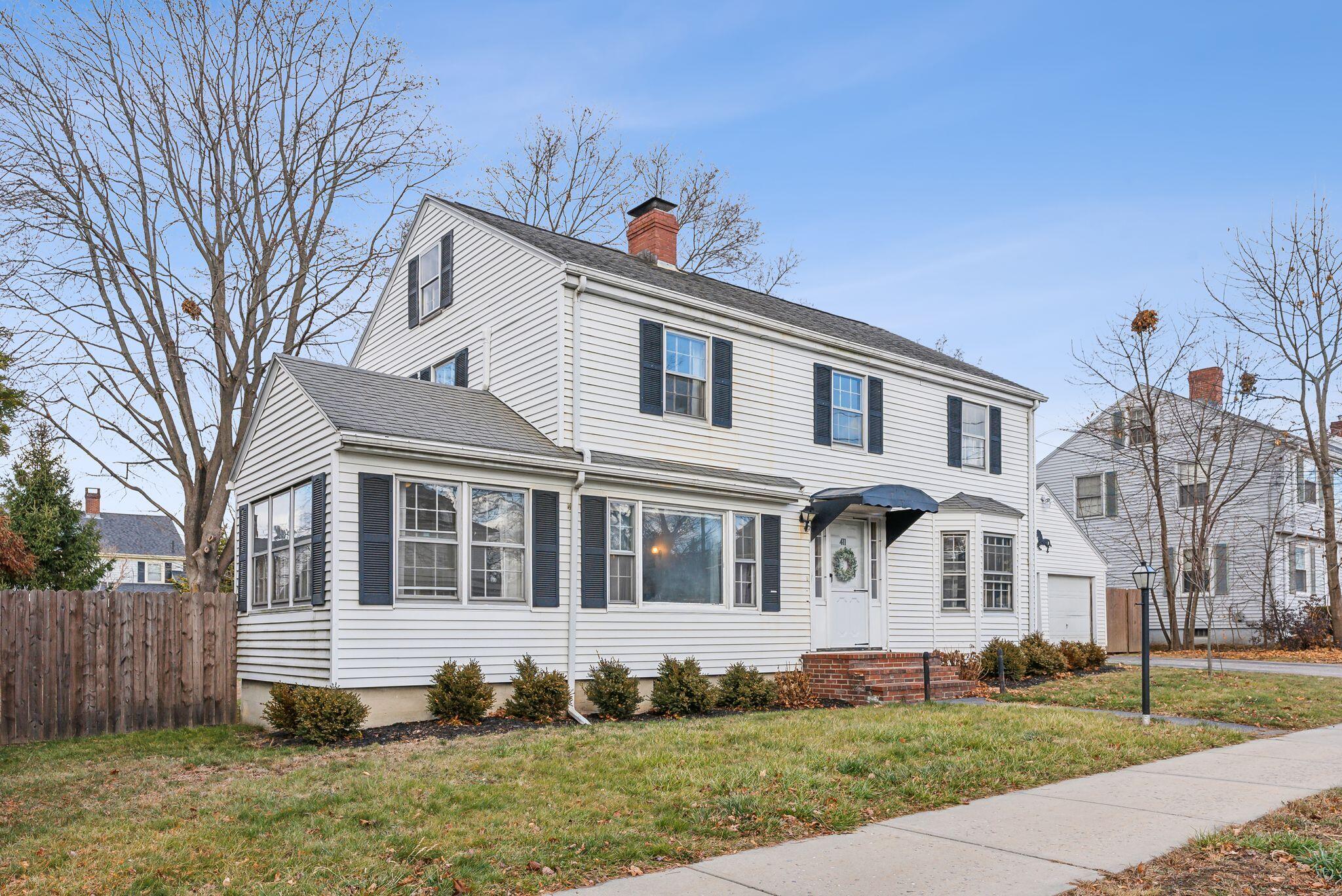 411 Woodford Street