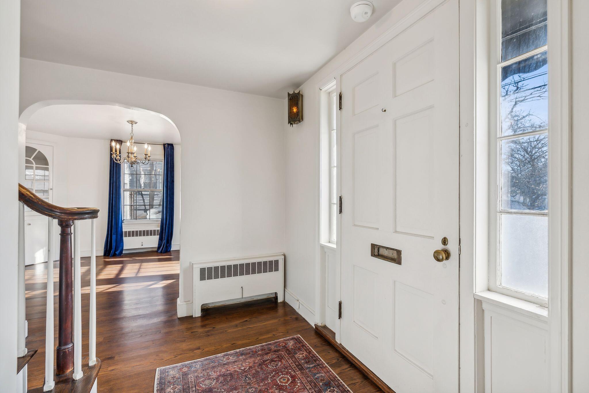 411 Woodford Street