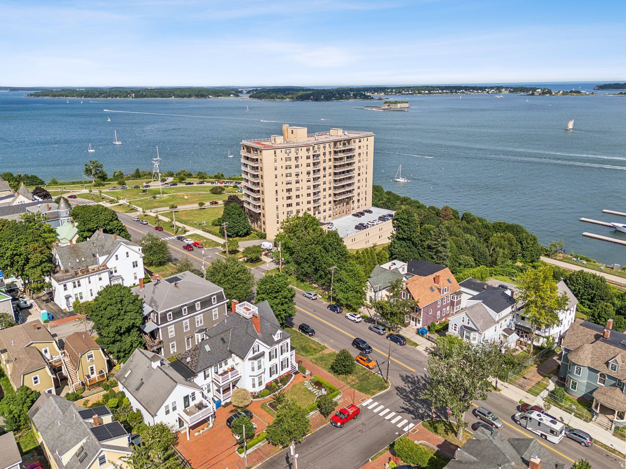 22 Eastern Promenade, 3