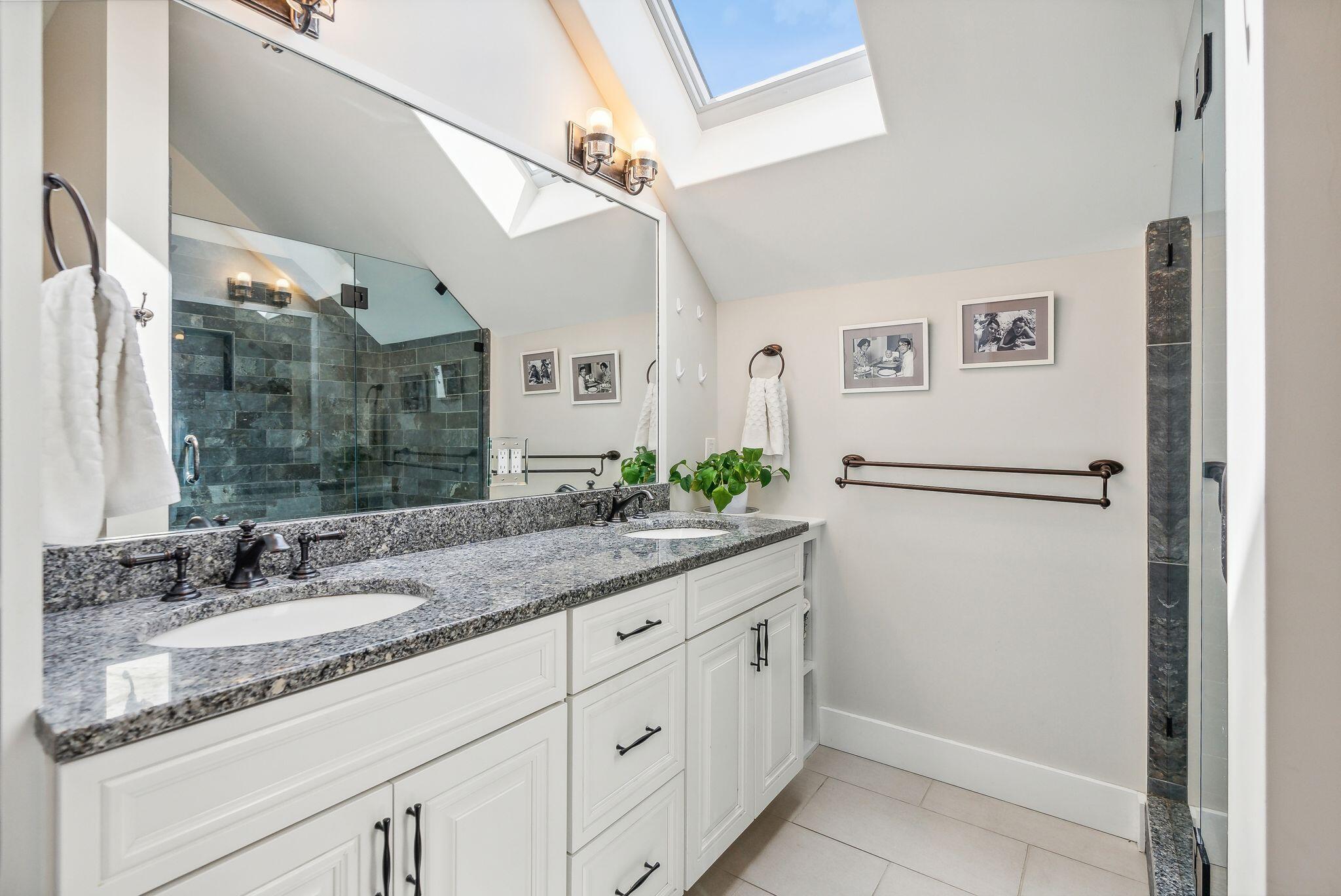 22 Eastern Promenade, 3