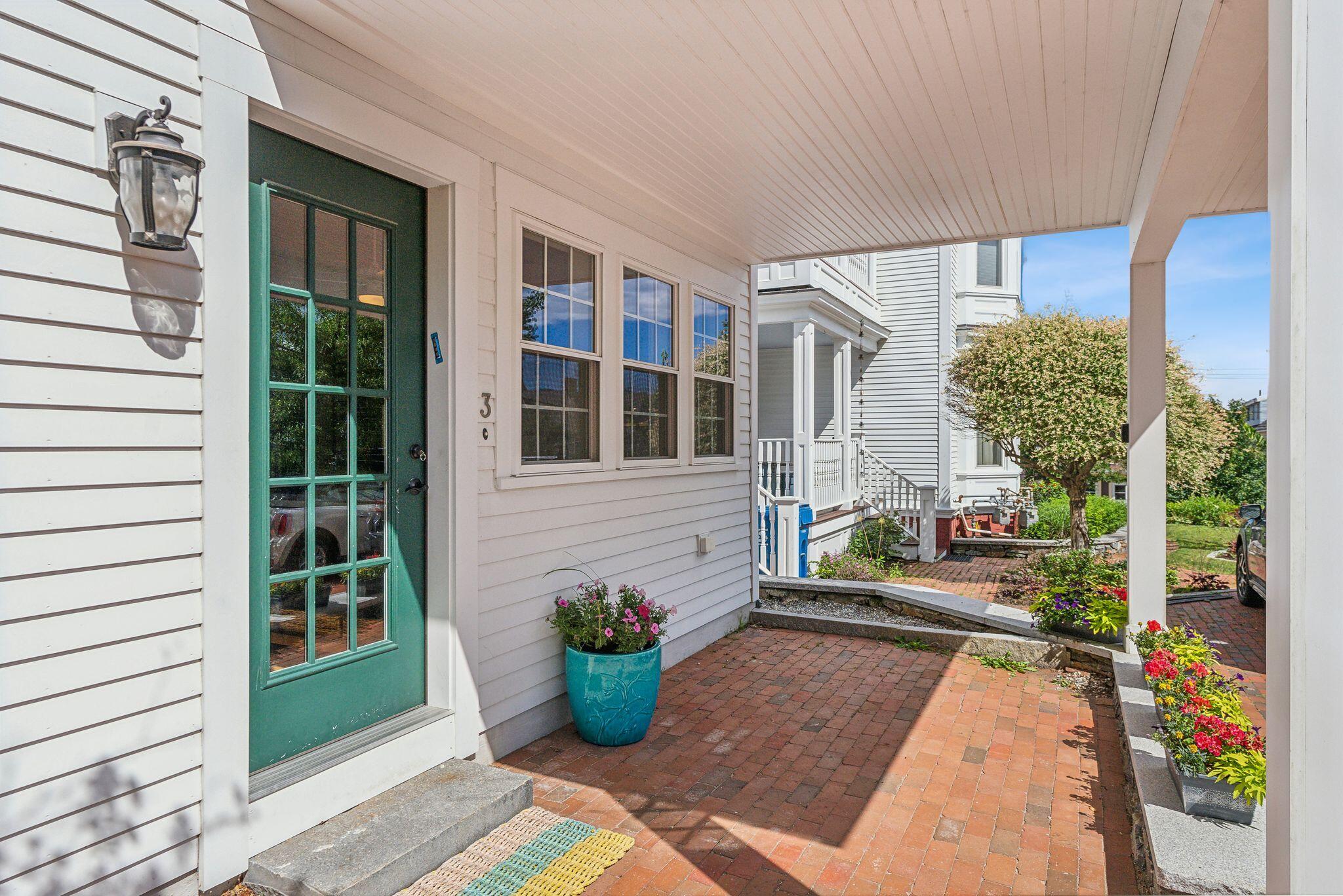 22 Eastern Promenade, 3