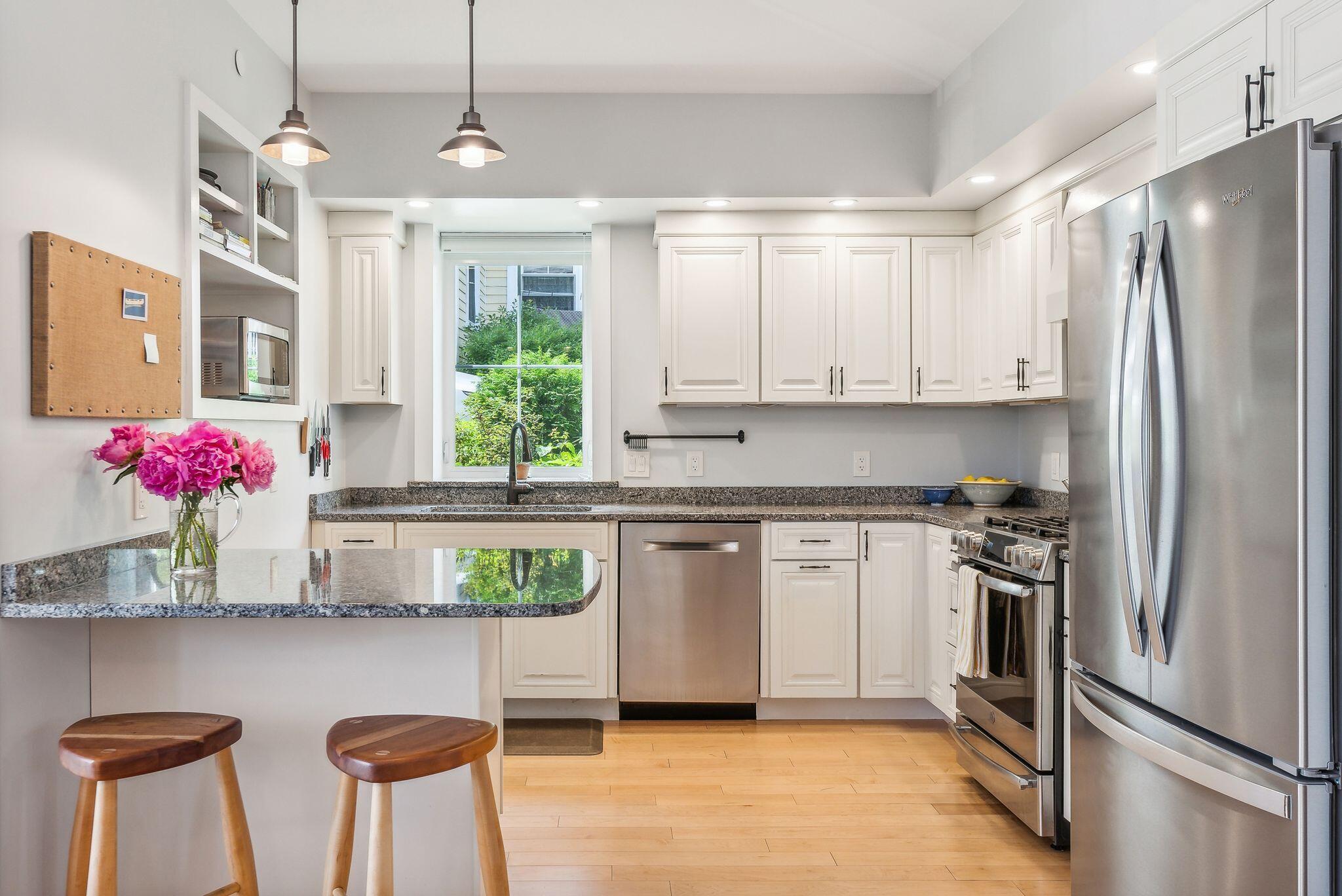 22 Eastern Promenade, 3