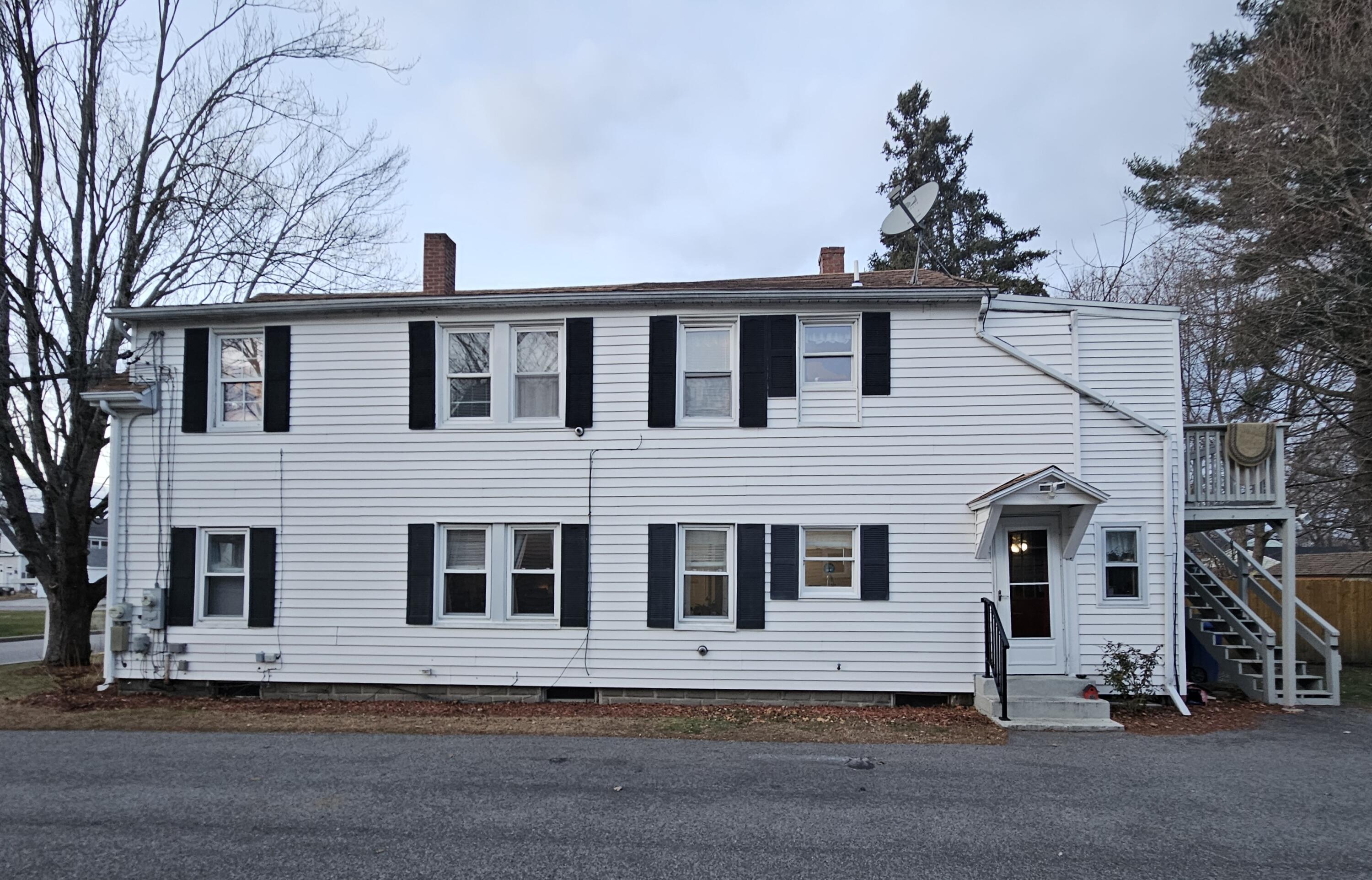 10 Maple Street