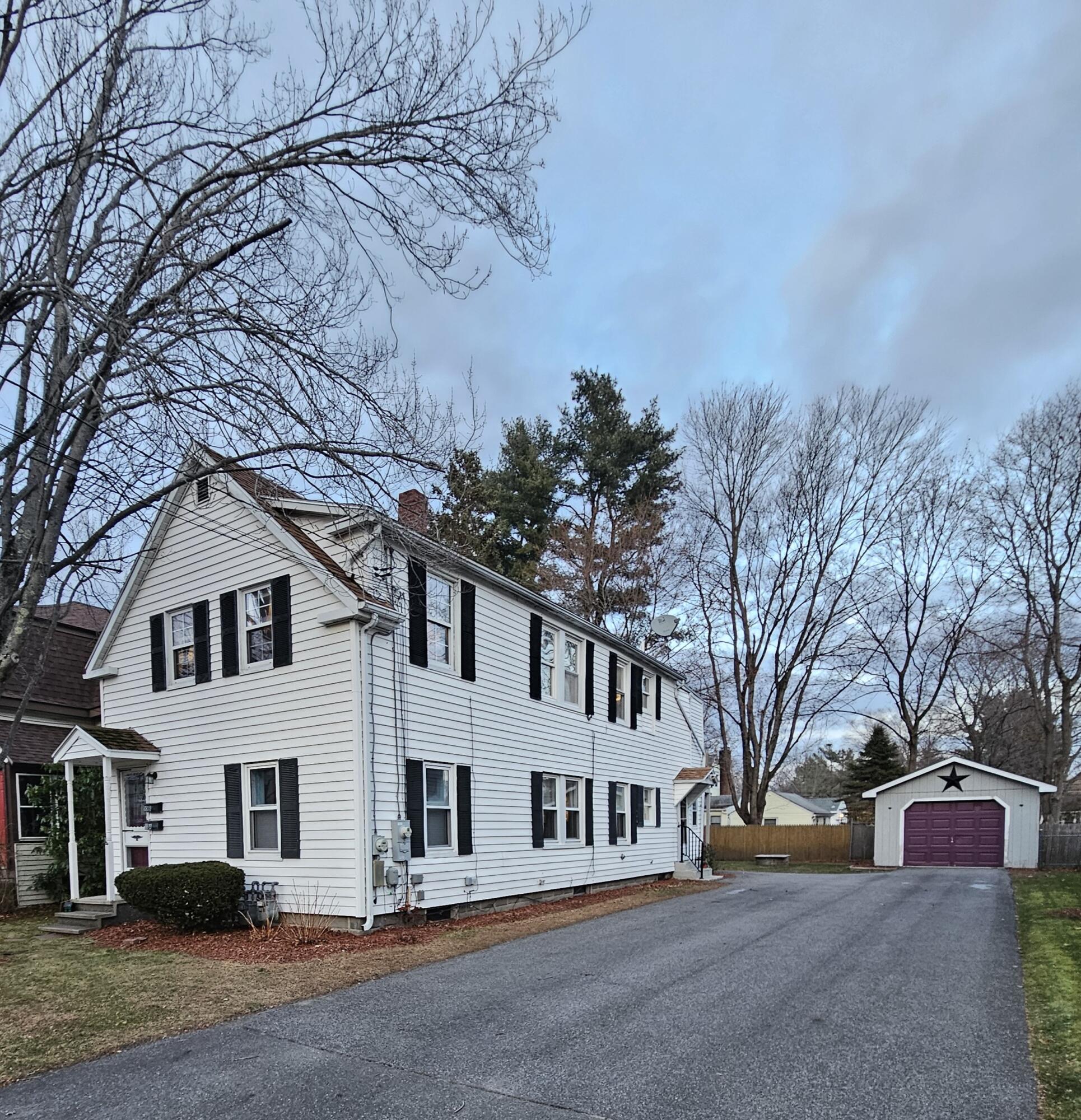 10 Maple Street