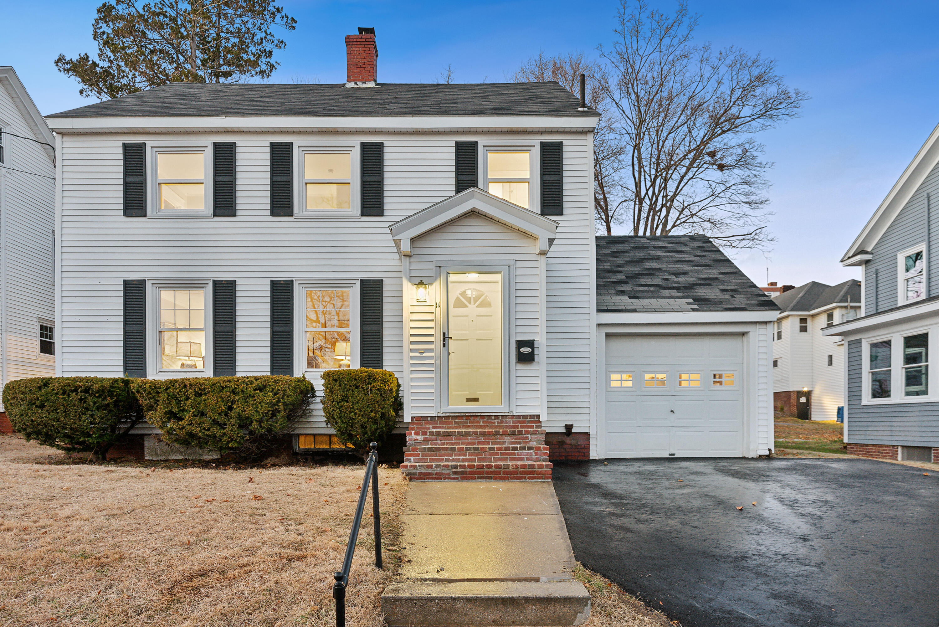 11 Chamberlain Avenue