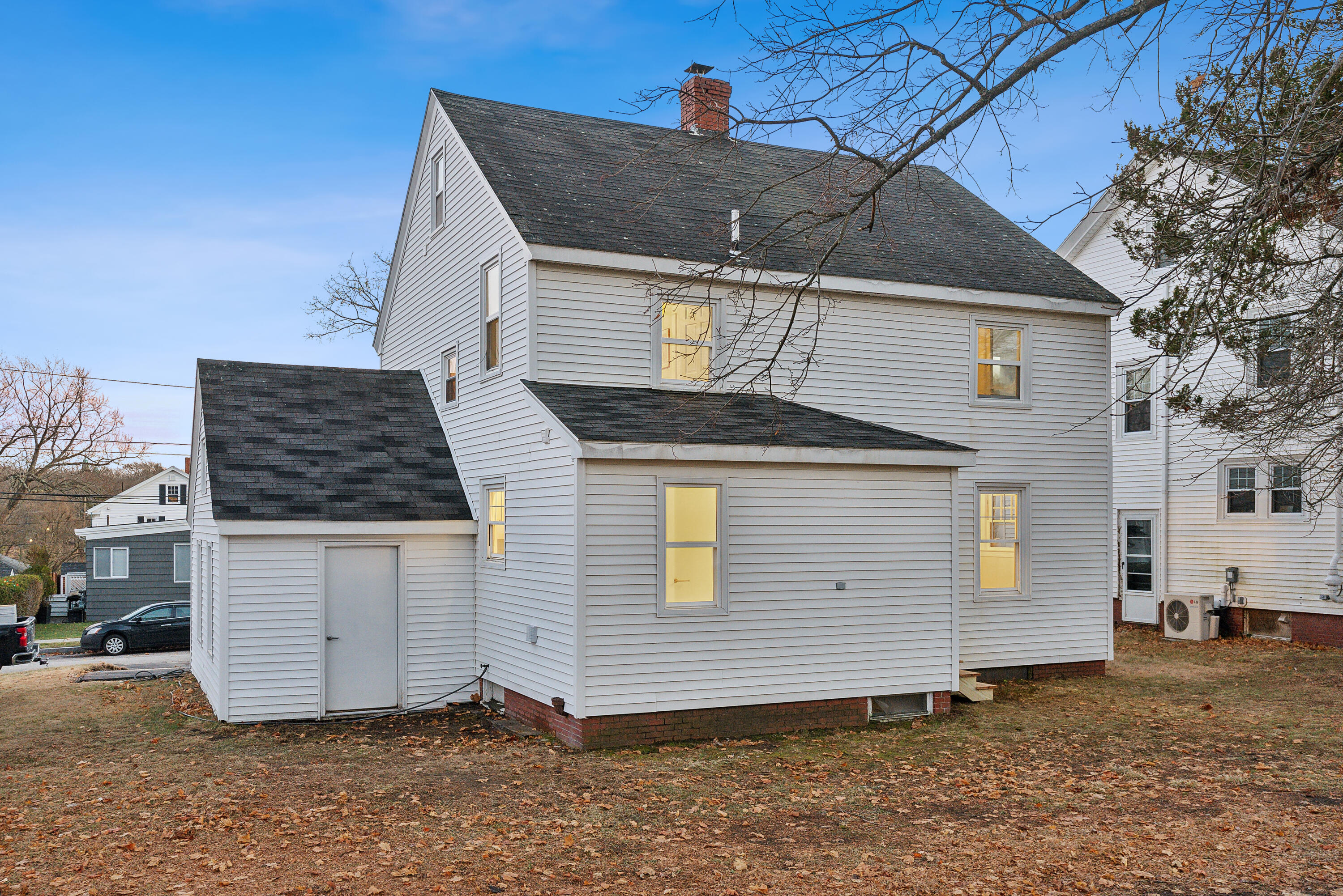 11 Chamberlain Avenue