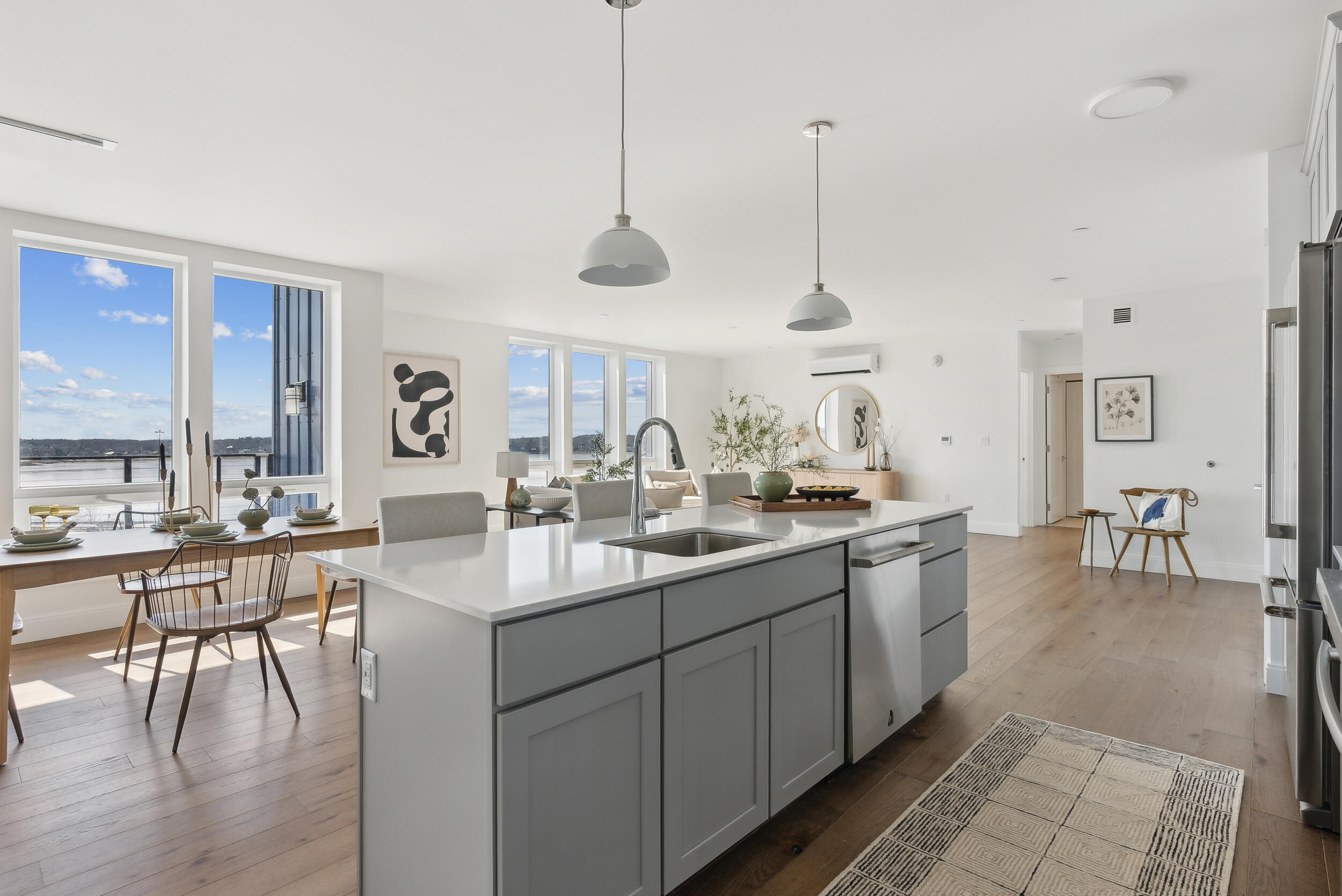 218 Washington Avenue, PH402