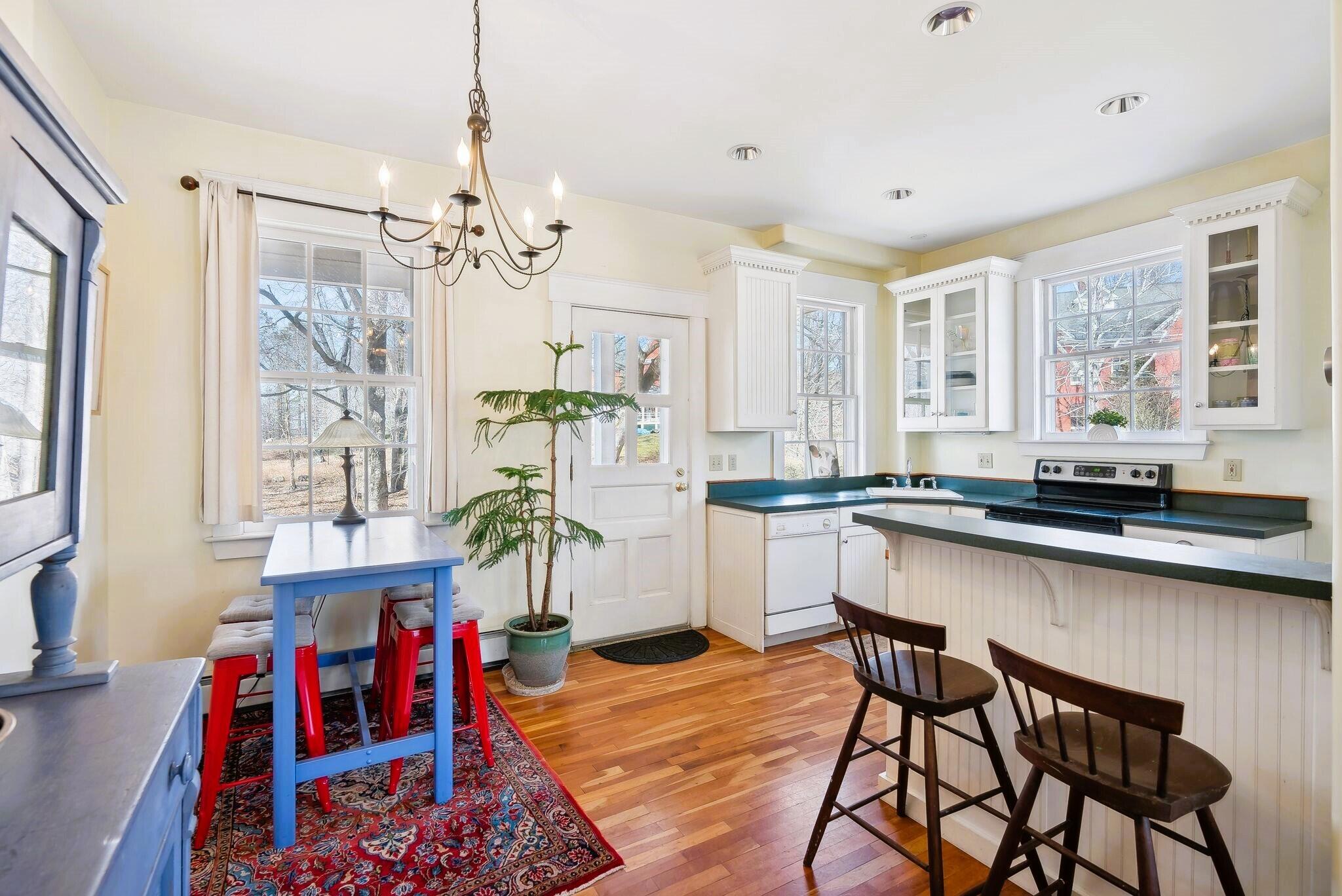 170 Diamond Avenue, 47B