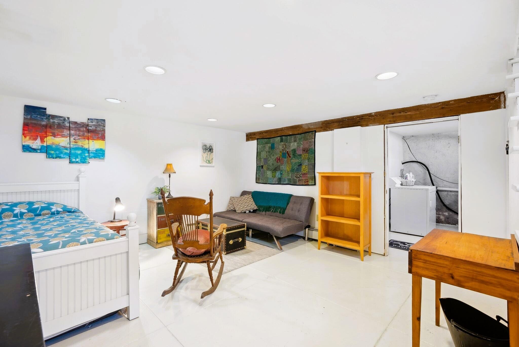 170 Diamond Avenue, 47B