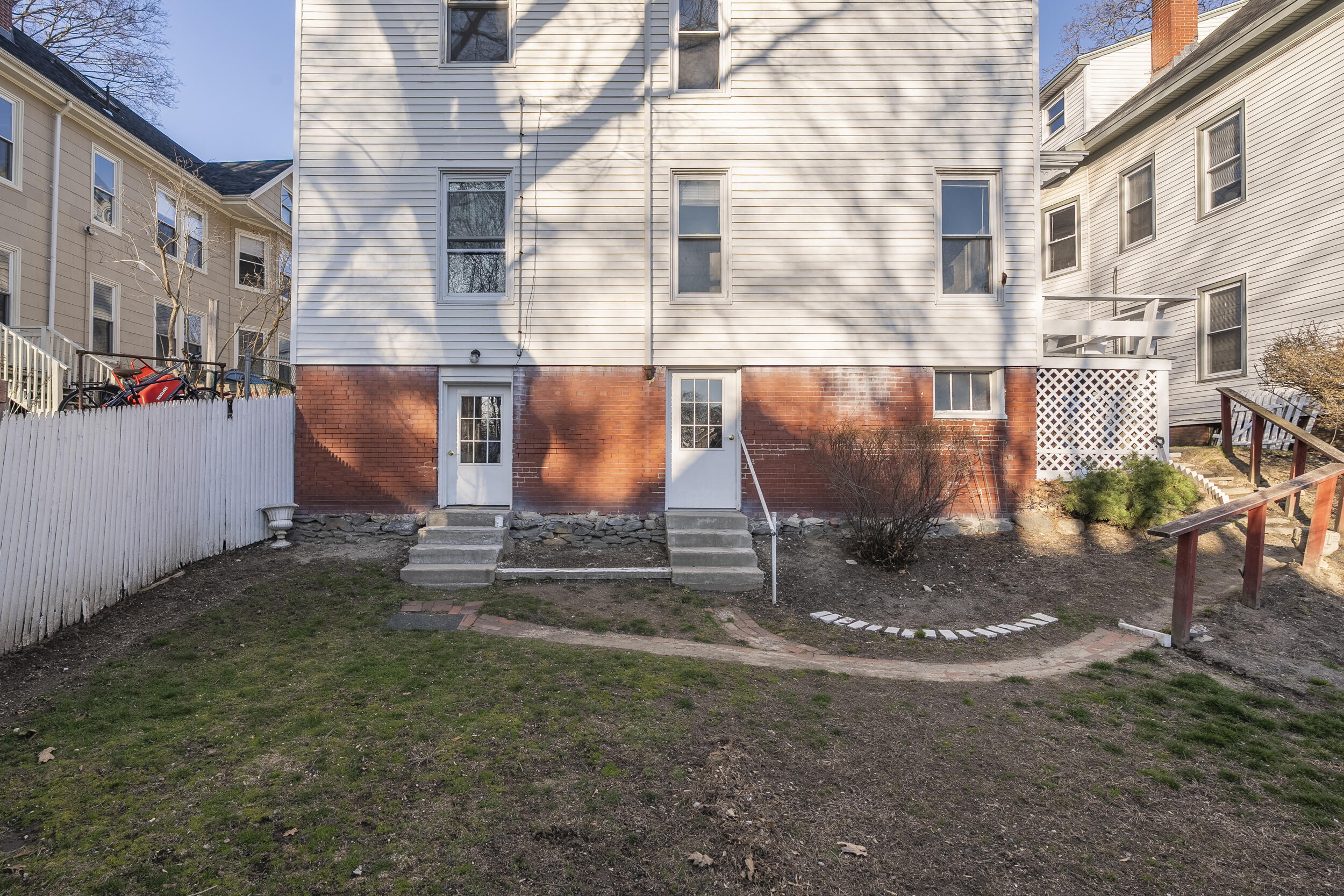 62 Roberts Street