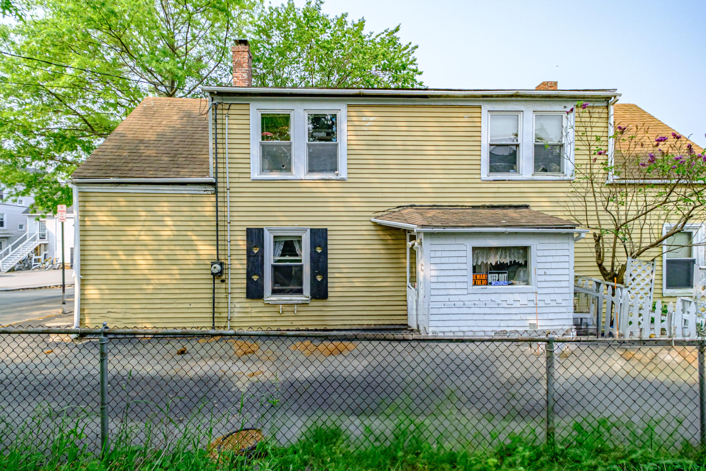 13 Monroe Street