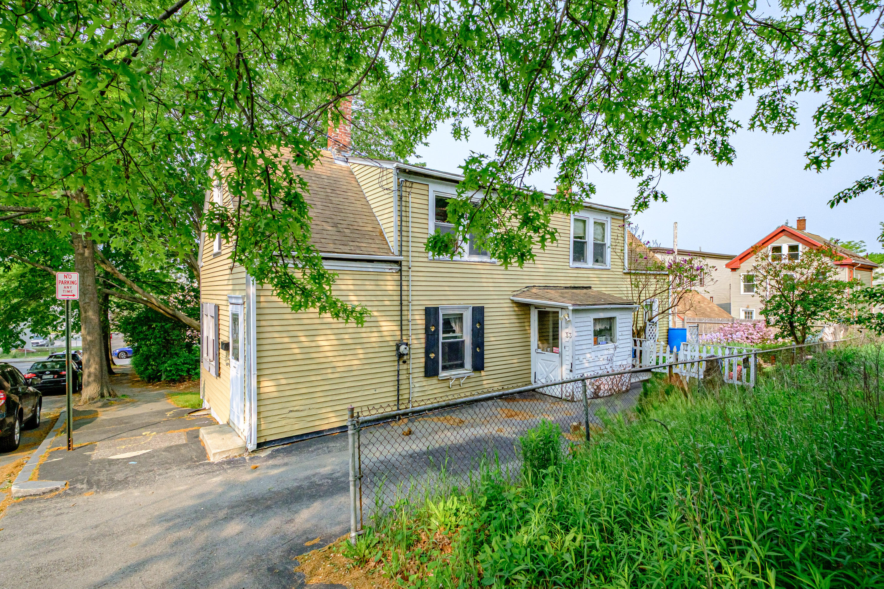 13 Monroe Street