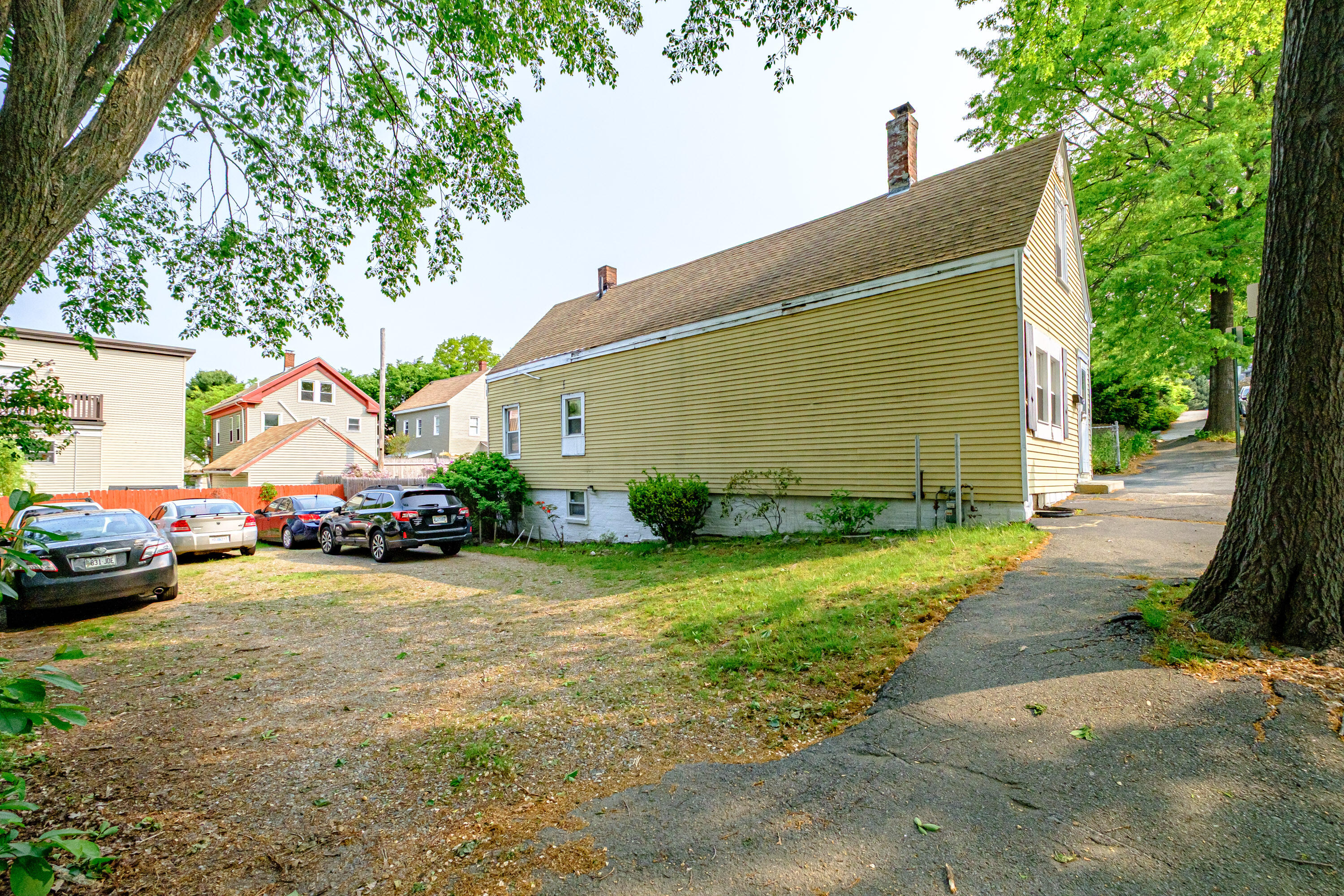 13 Monroe Street