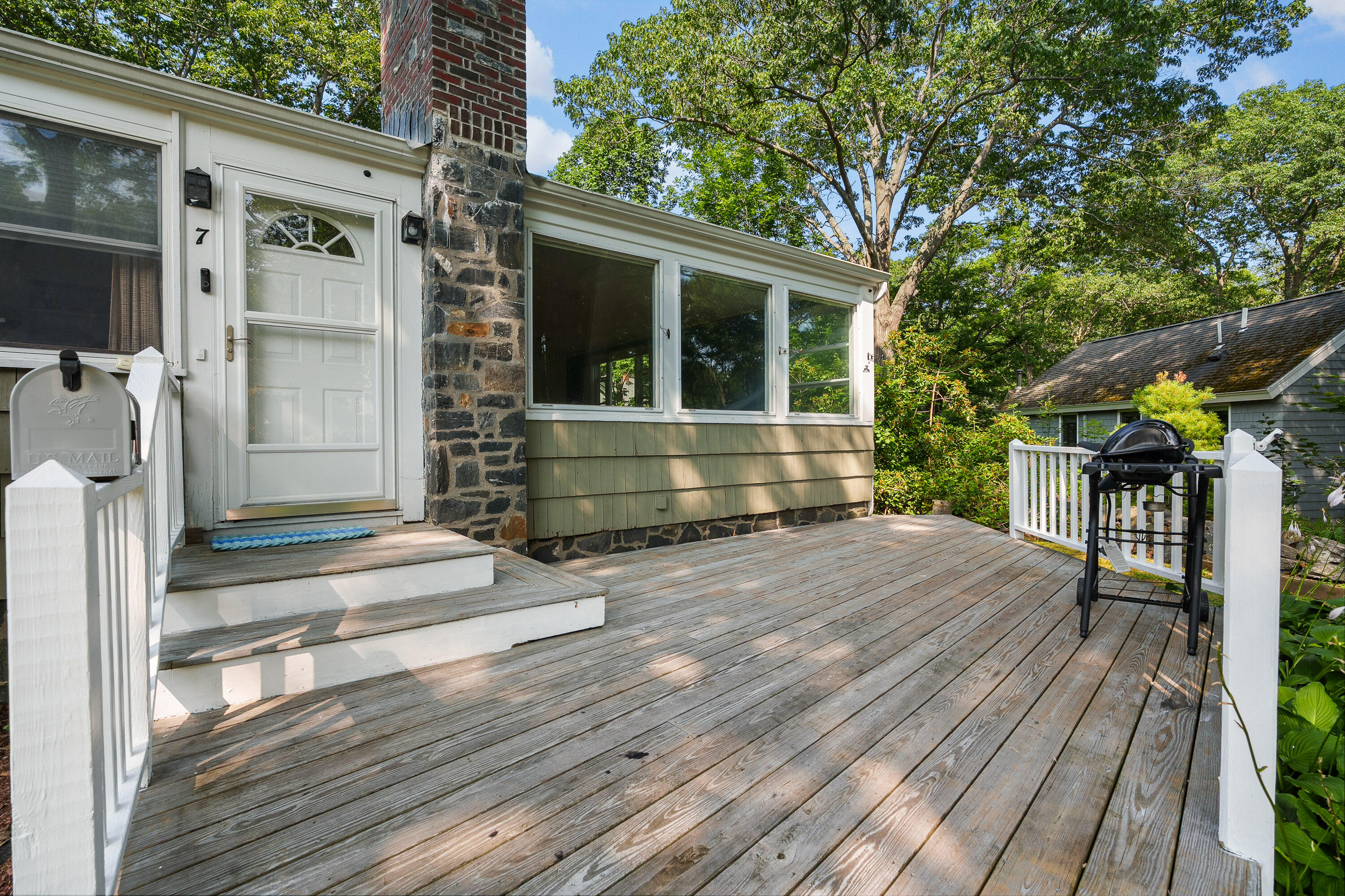 7 Rocky Knoll Road