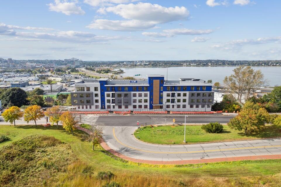 218 Washington Avenue, 312