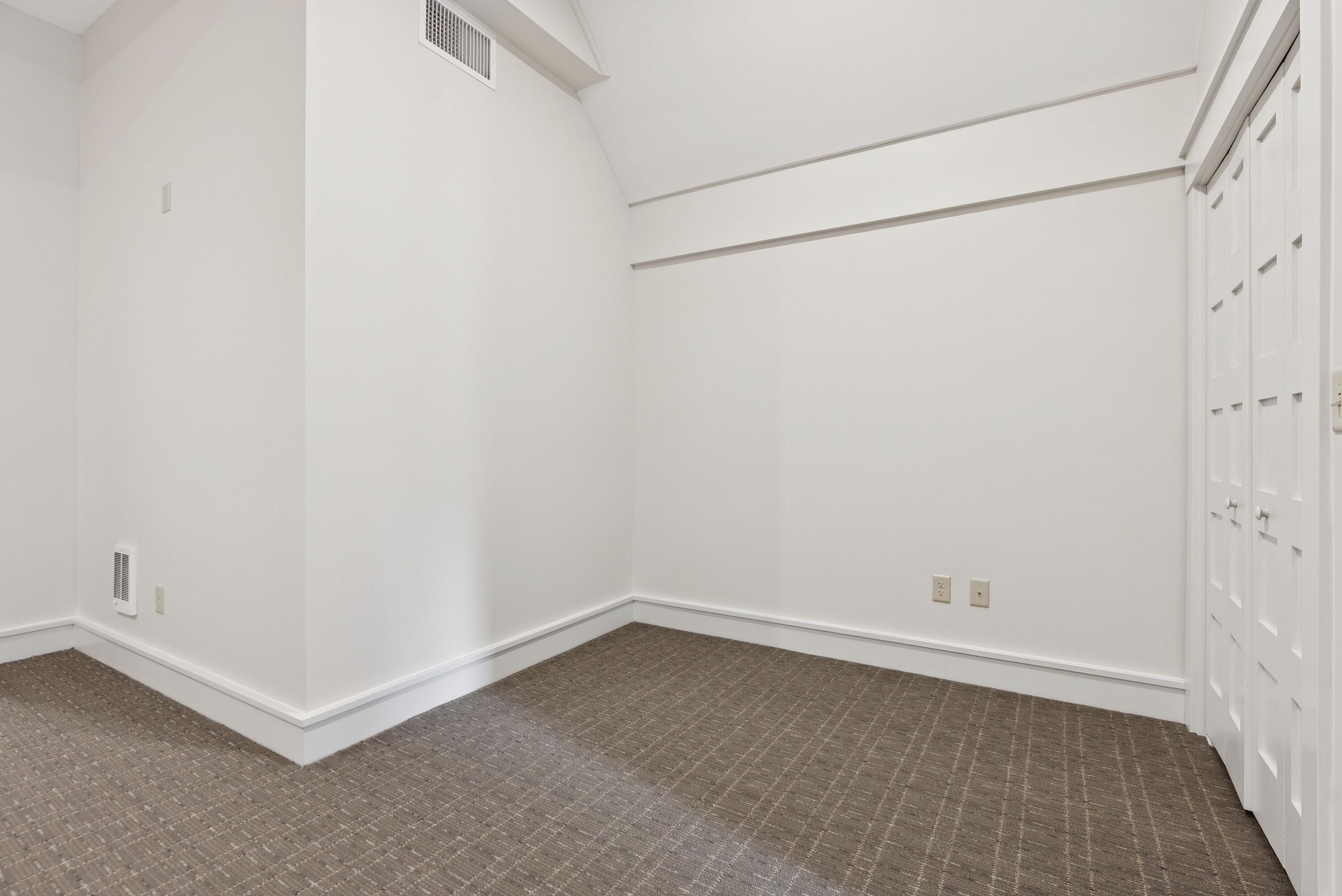 26 Thomas Street, 5